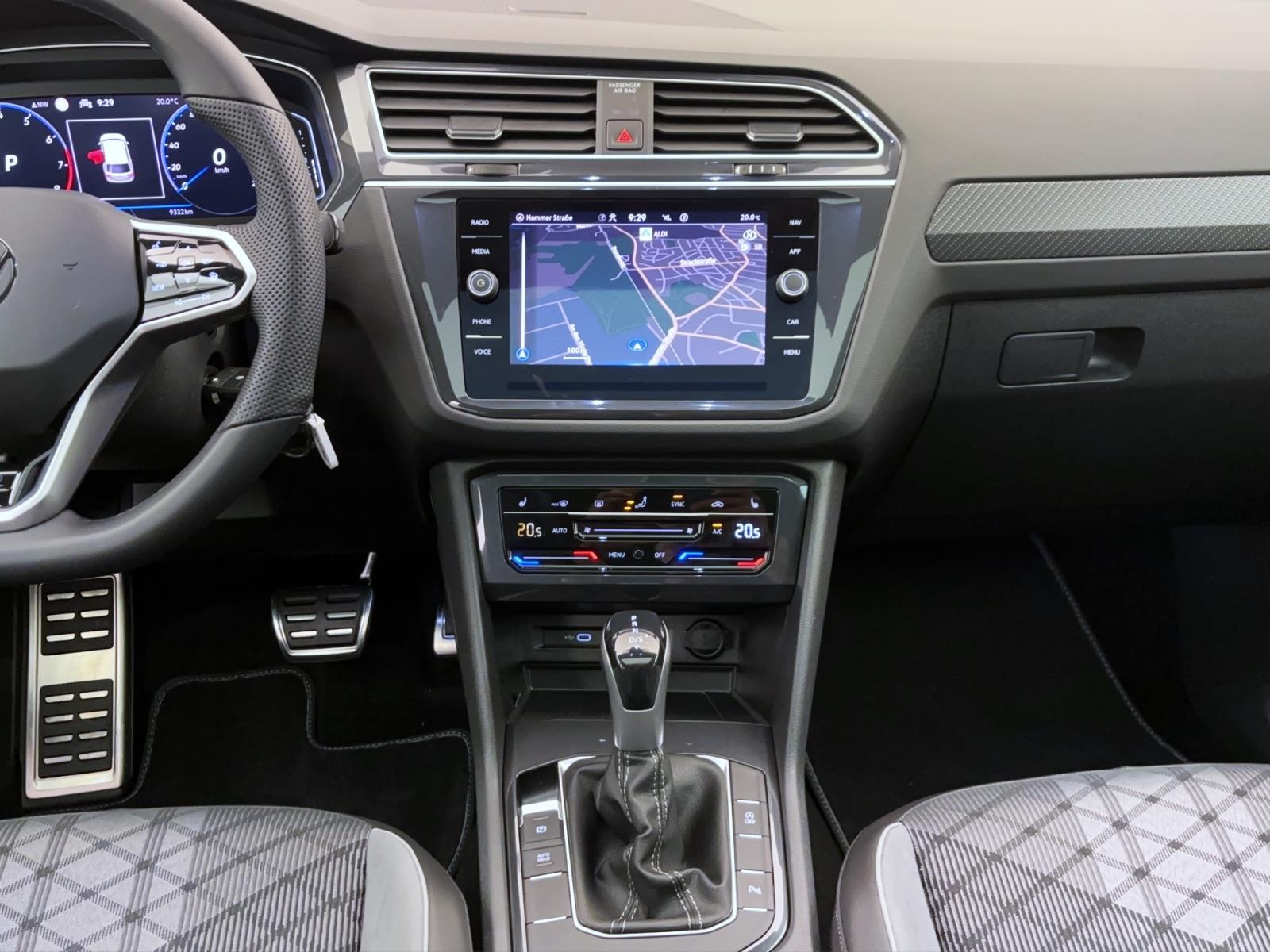 Volkswagen Tiguan 1.5 TSI DSG R-Line Pano IQ.Light Navi ACC