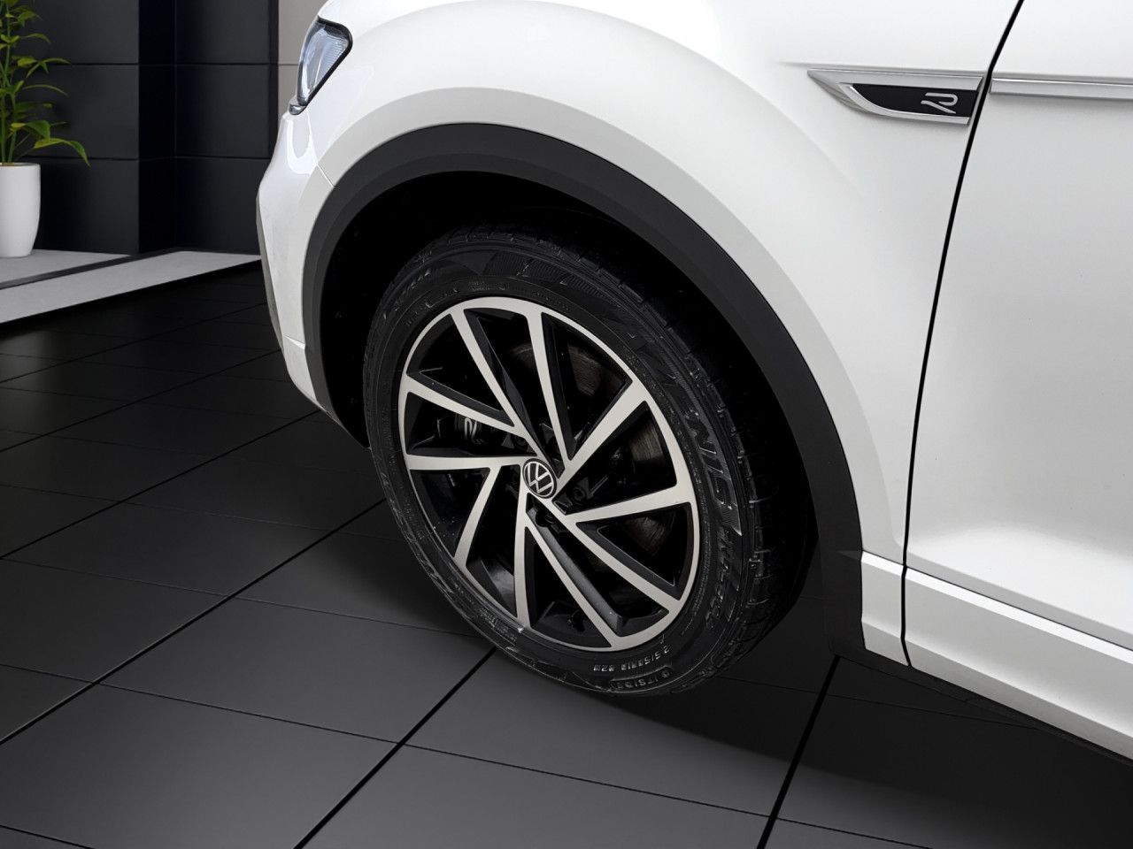 Volkswagen T-Roc 2.0 TSI DSG R 4Motion PDC LED Navi Sitzhzg LaneAssist