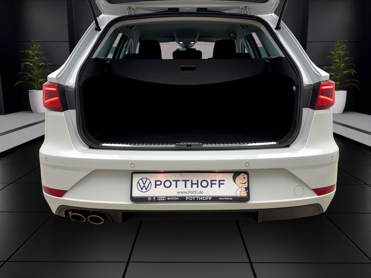 Seat Leon Sportstourer 1.5 TSI DSG XcellenceNavi Sitzhzg FrontAssist