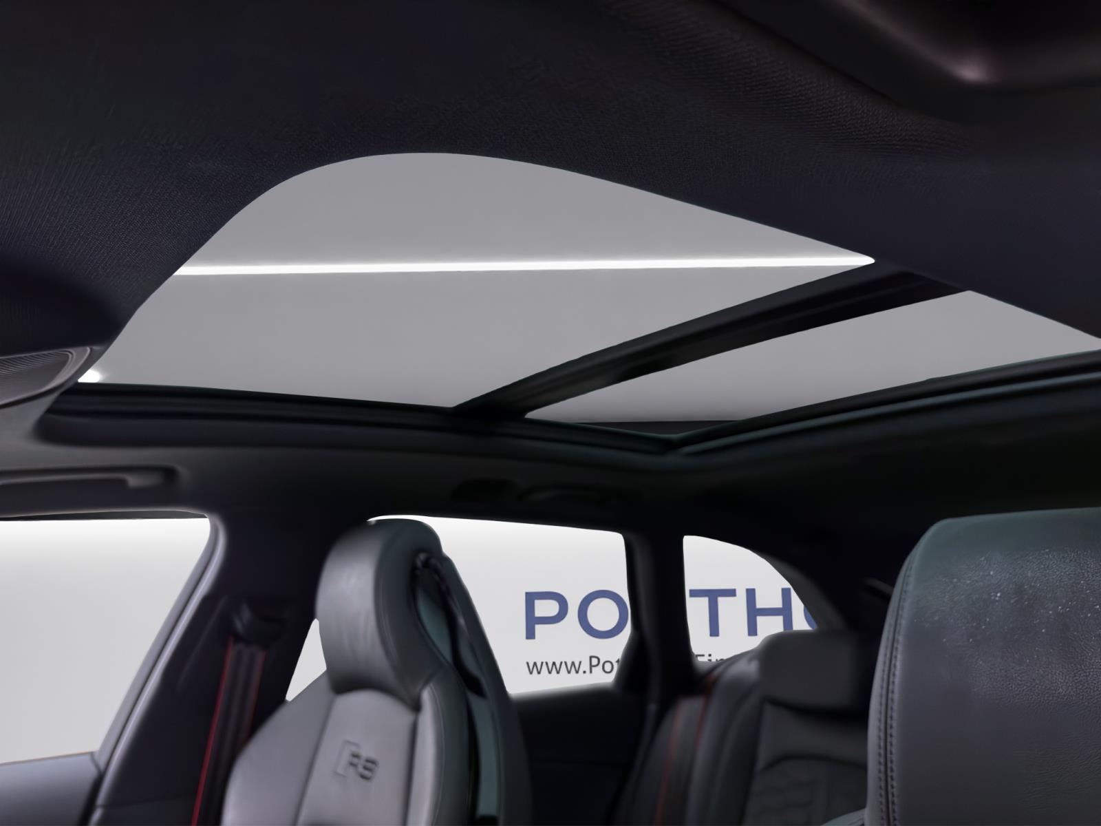 Audi RS4 Avant competition plus Pano AHK