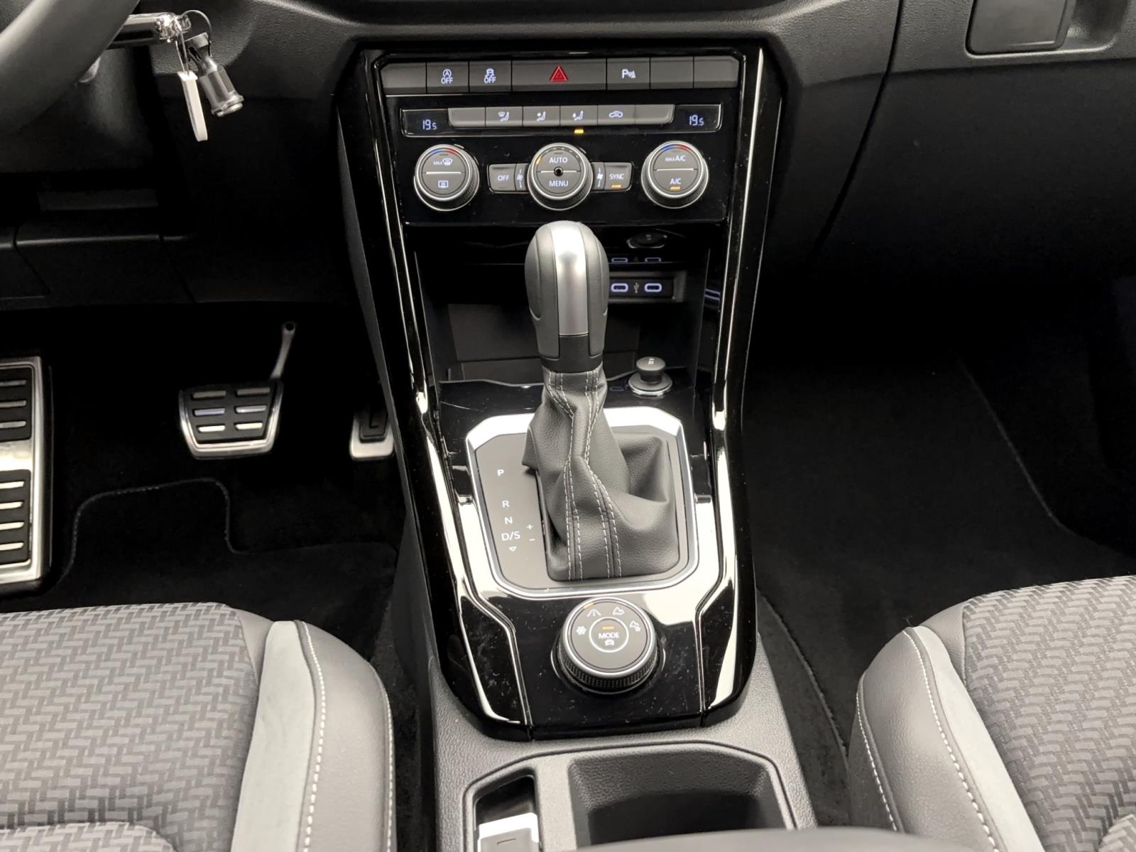 Volkswagen T-Roc 2.0 TSI DSG R 4Motion LED LaneAssist FrontASsist
