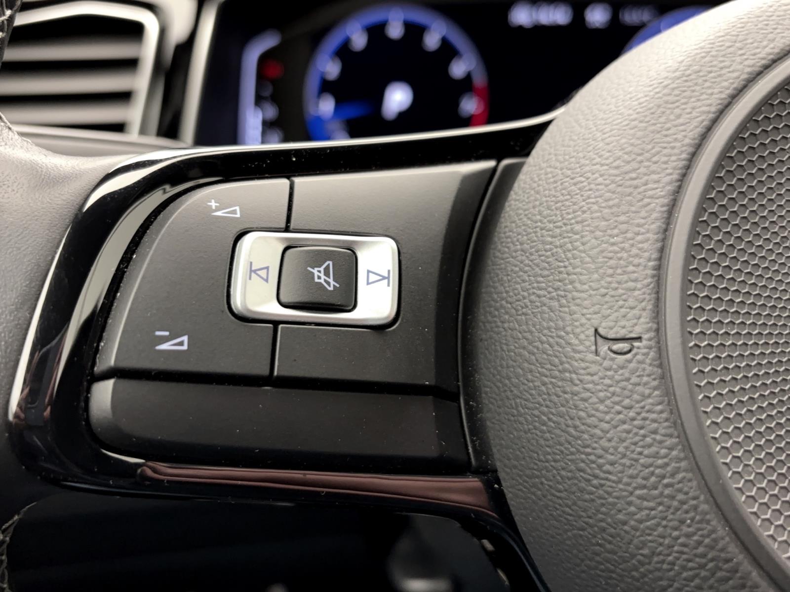 Volkswagen T-Roc 2.0 TSI DSG R 4Motion LED LaneAssist FrontASsist