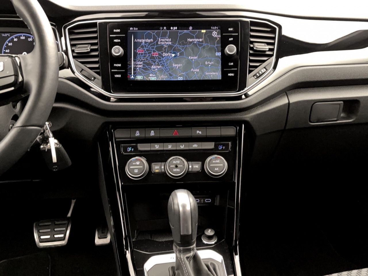 Volkswagen T-Roc 2.0 TSI DSG 4M R NAVI LED LANE-ASSIST