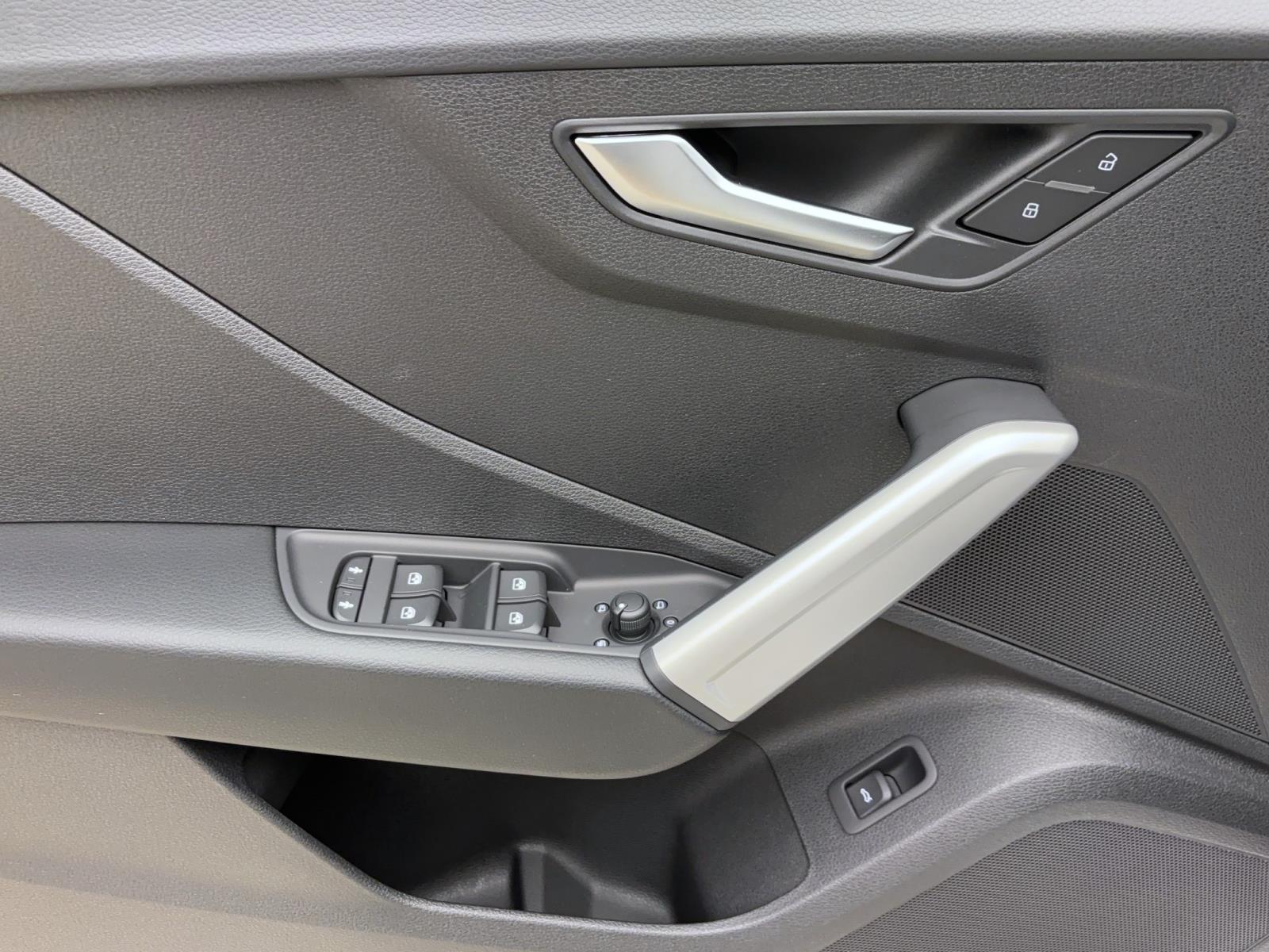 Audi Q2 30 TFSi Matrix AHK