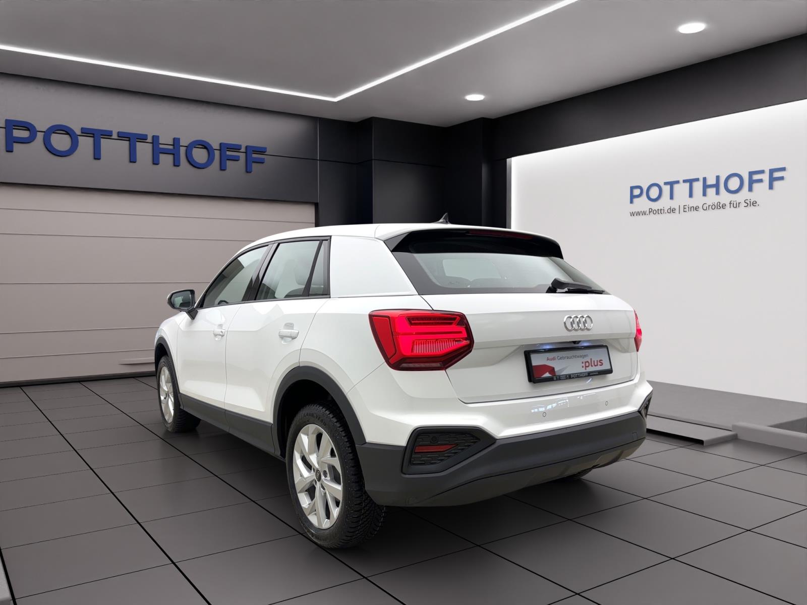 Audi Q2 30 TFSi Matrix Virtual Parkassist