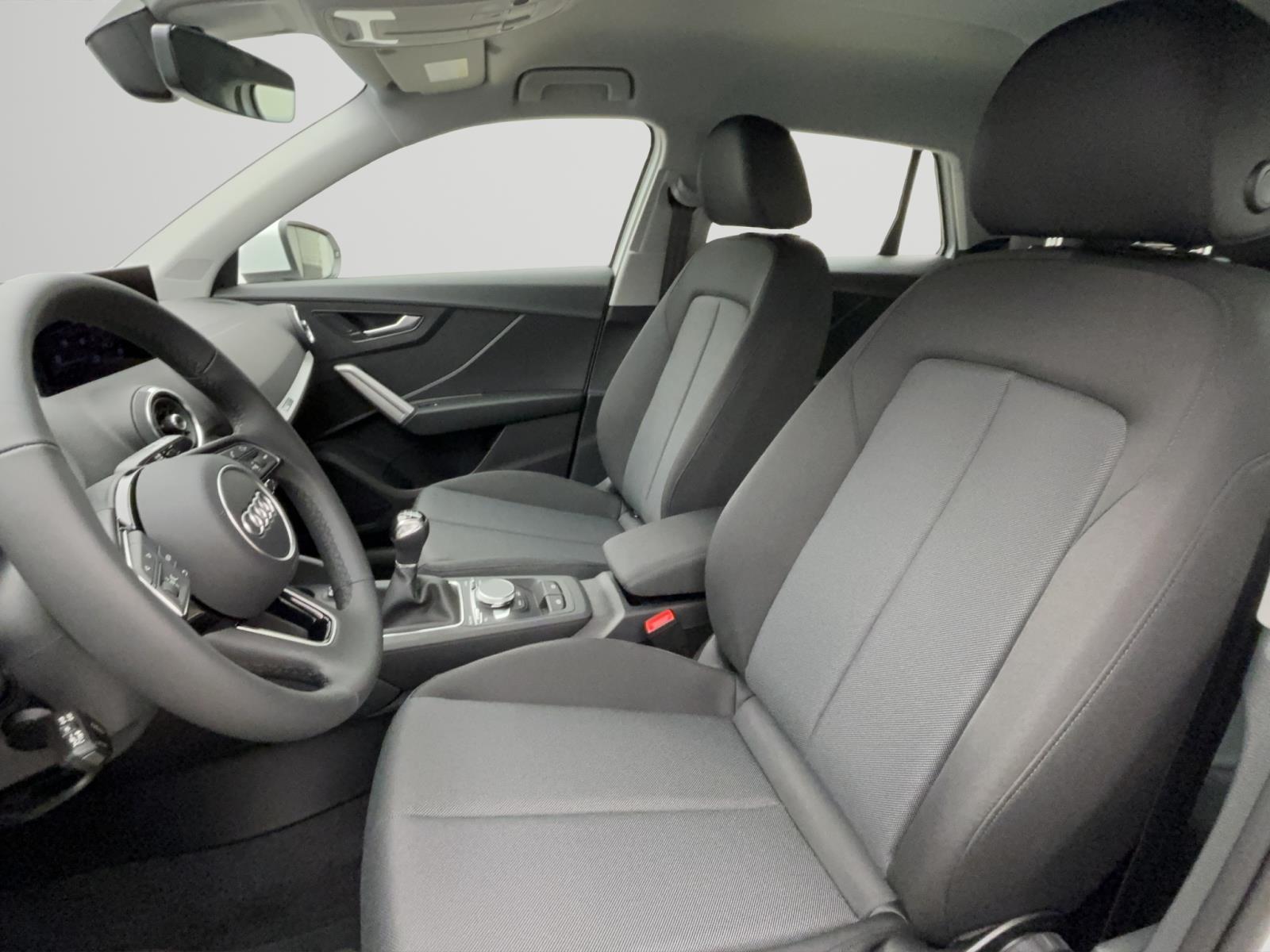 Audi Q2 30 TFSi Matrix Virtual Parkassist