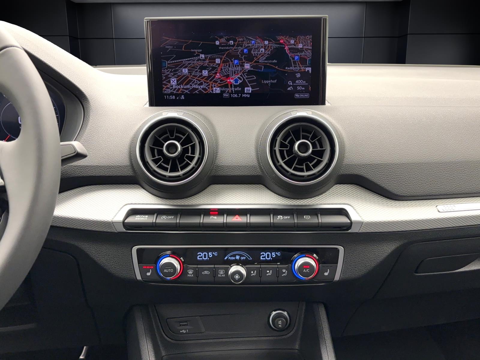 Audi Q2 30 TFSi Matrix Virtual Parkassist