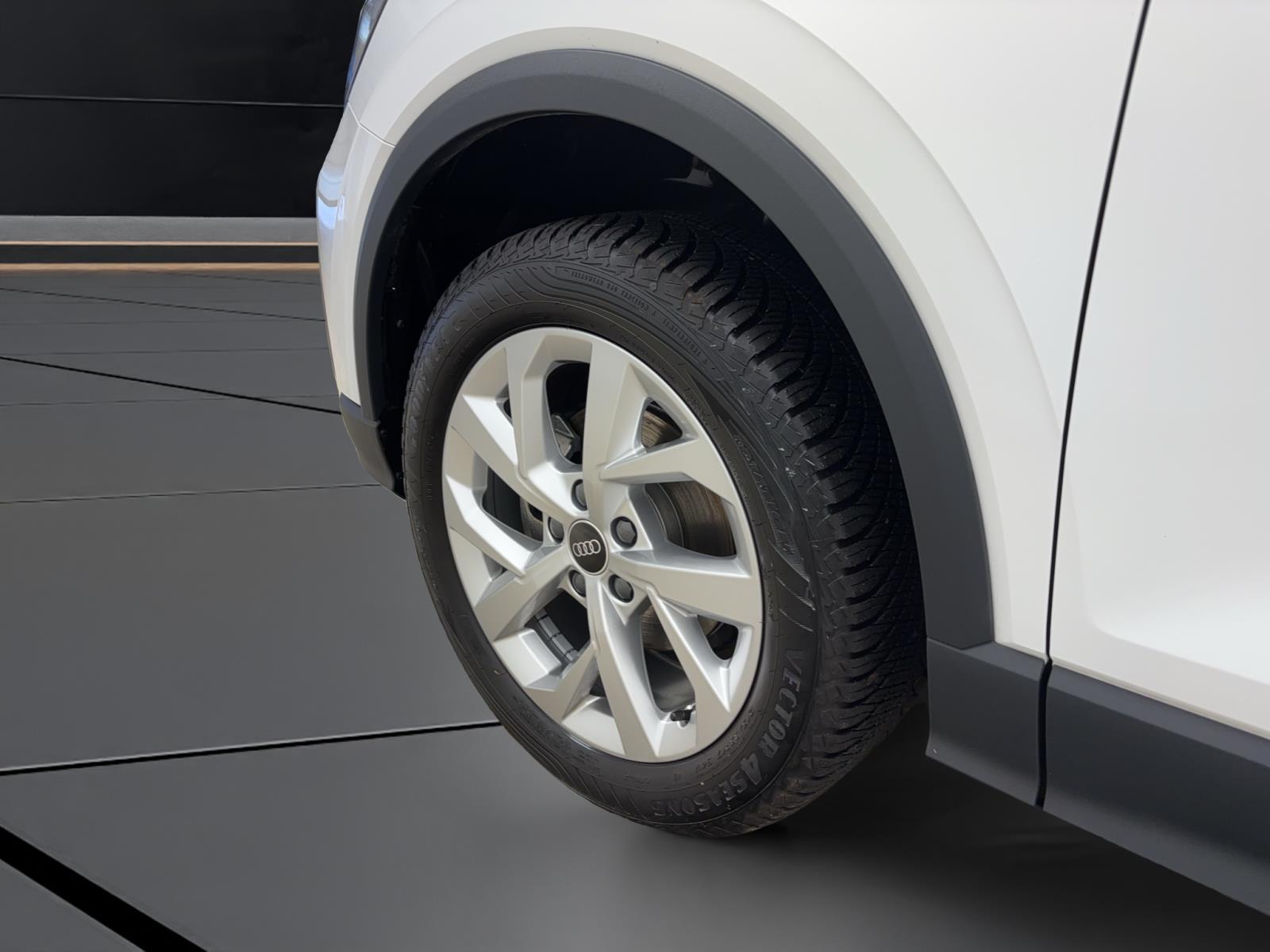 Audi Q2 30 TFSi Matrix Virtual Parkassist