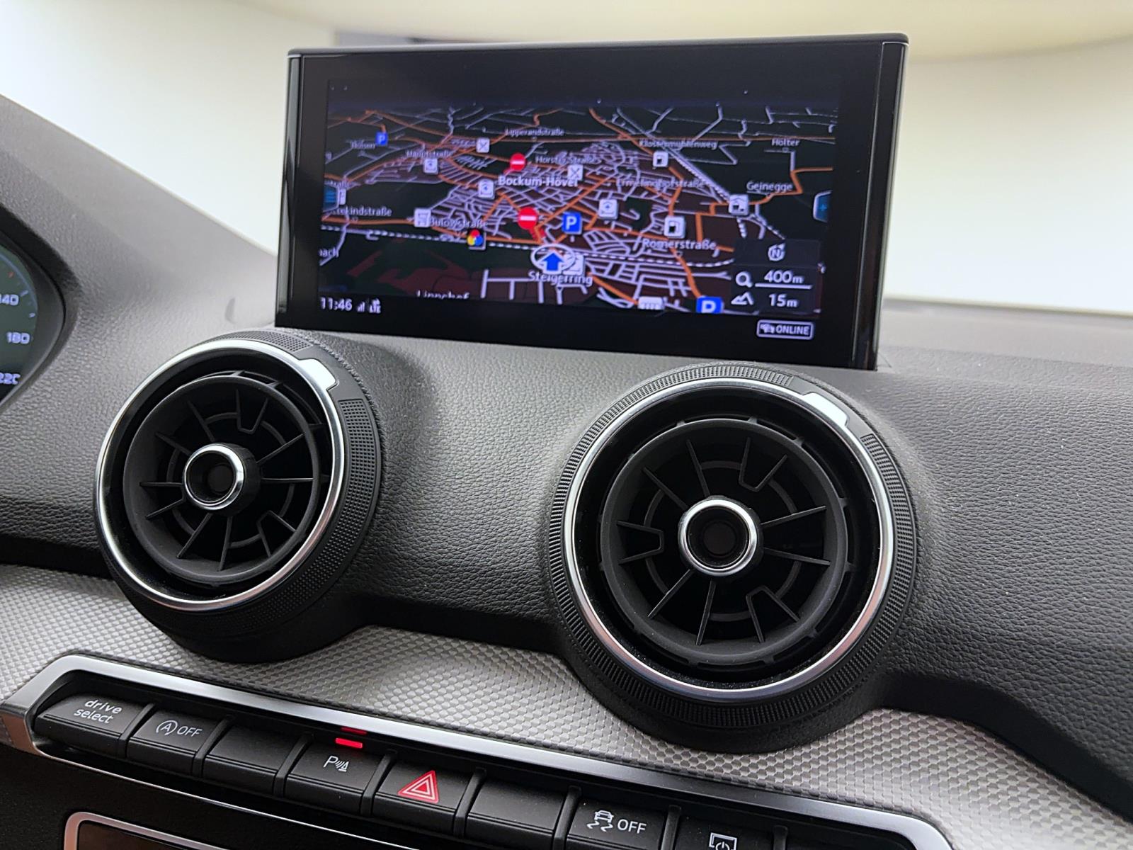 Audi Q2 30 TFSi Matrix Virtual Parkassist