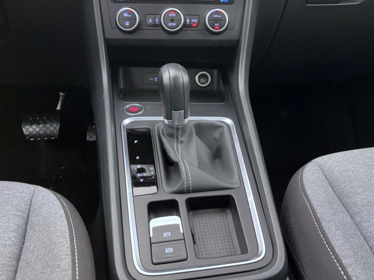 Seat Ateca 2.0 TDI DSG StyleStandhzg ACC LED FrontAssist