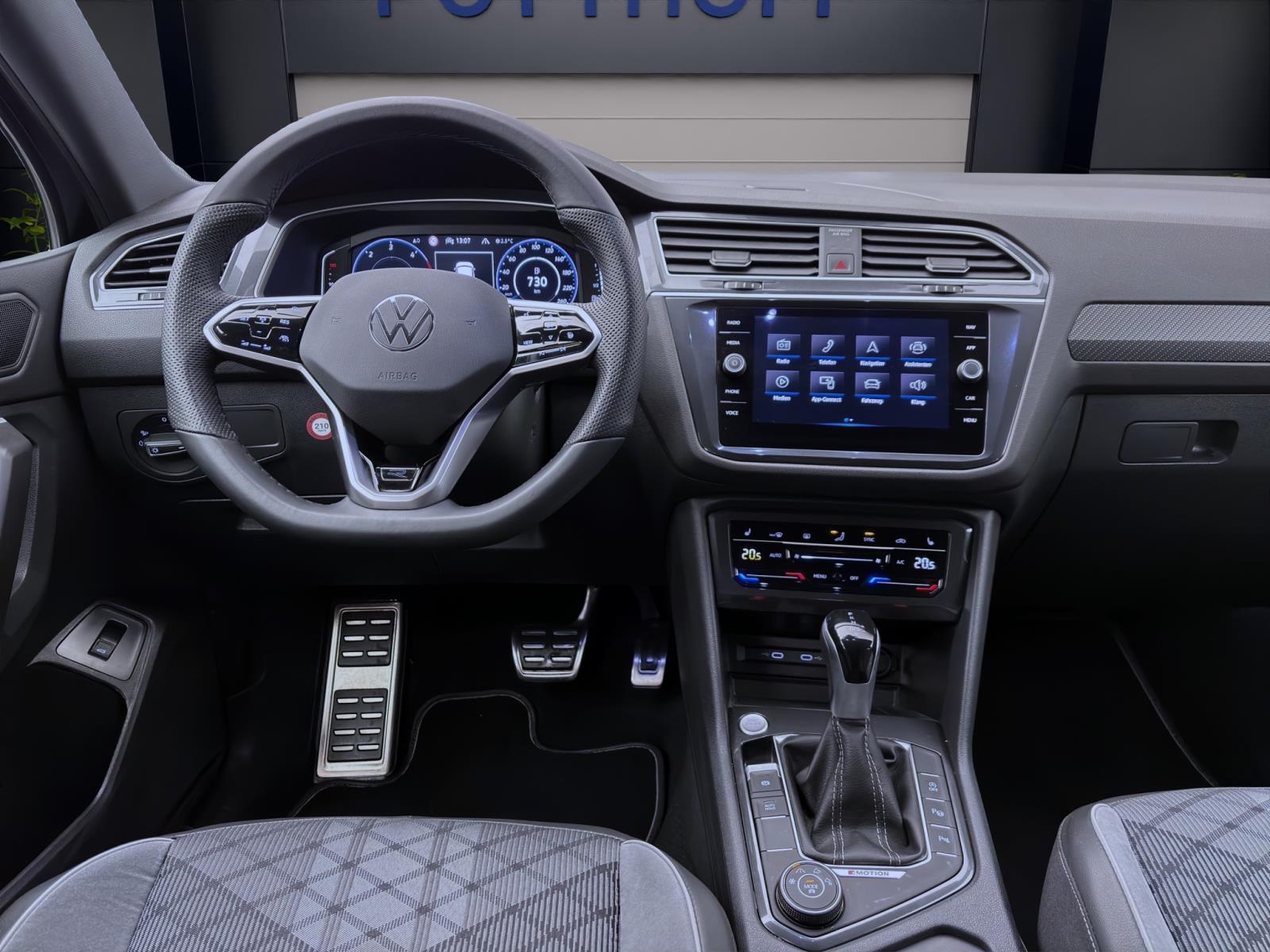 Volkswagen Tiguan Allspace 2.0 TDI DSG 4M R-LINE BLACK STYLE AHK NAVI ACC