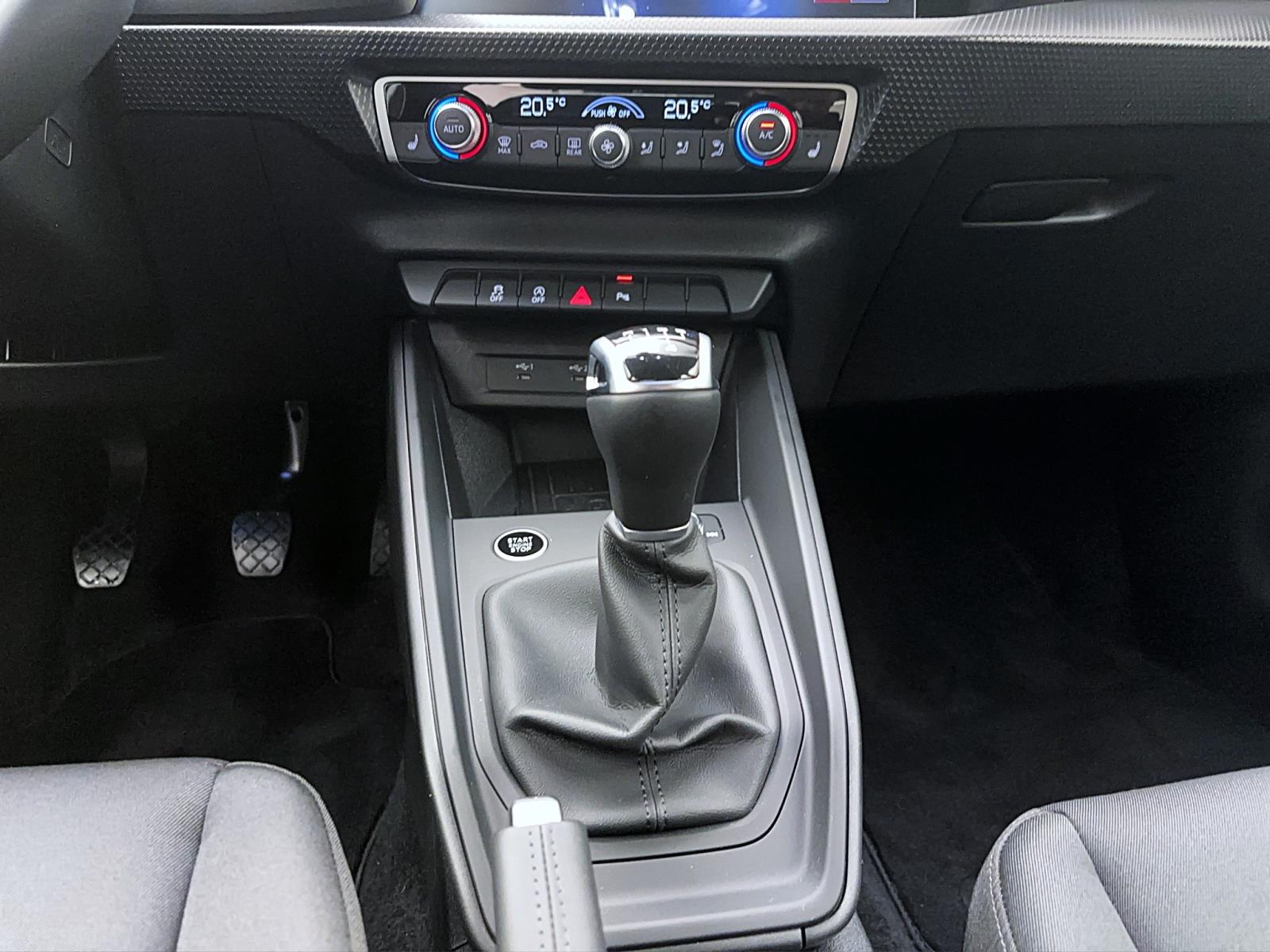 Audi A1 Sportback 25 TFSi LED PDC 17Zoll