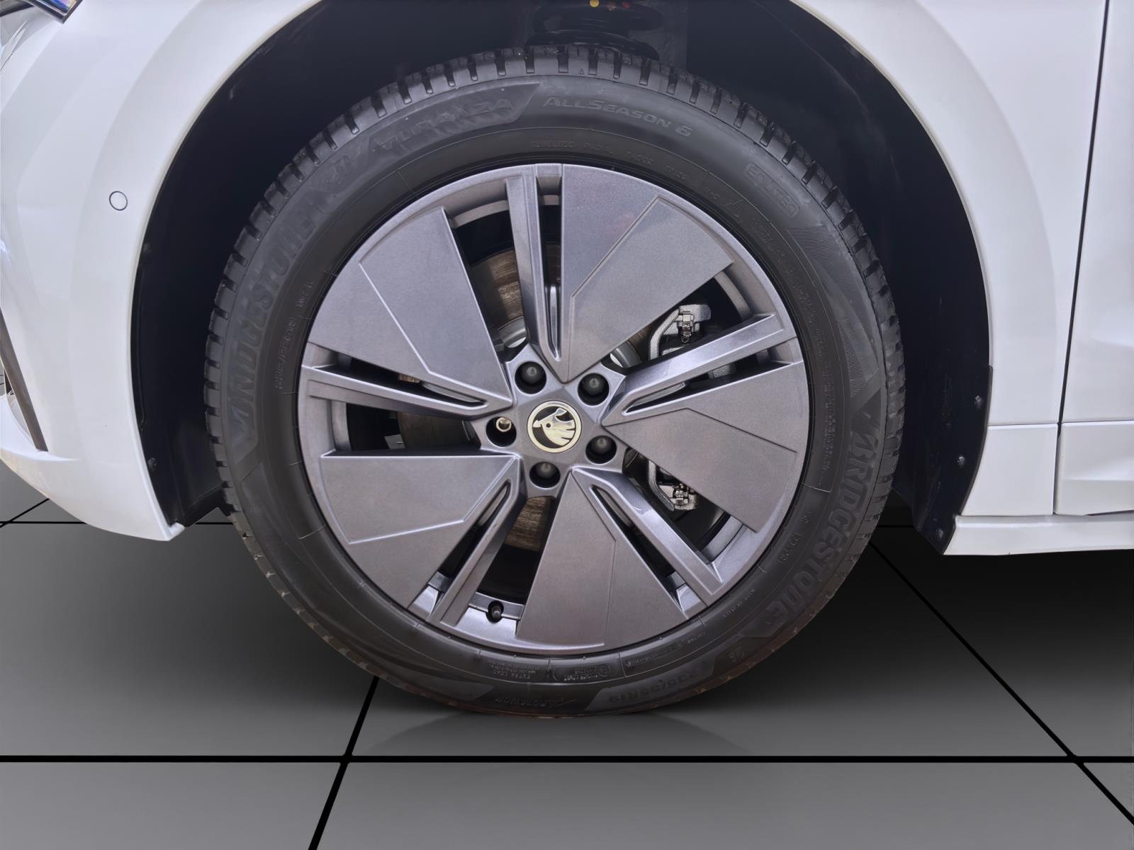 Skoda ENYAQ iV Coupe 85 SPORTLINE PANO MATRIX AHK ACC