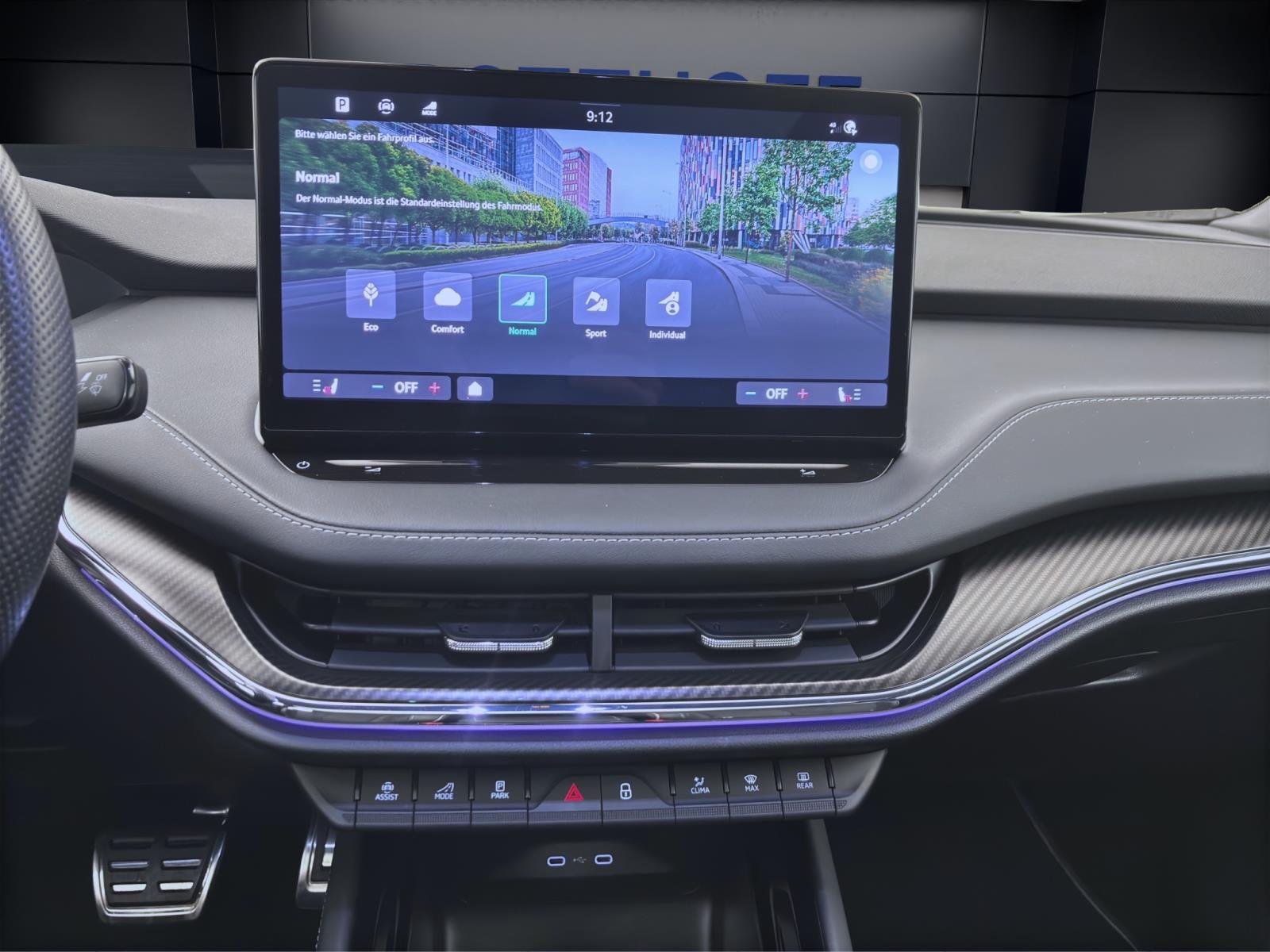 Skoda ENYAQ iV Coupe 85 SPORTLINE PANO MATRIX AHK ACC