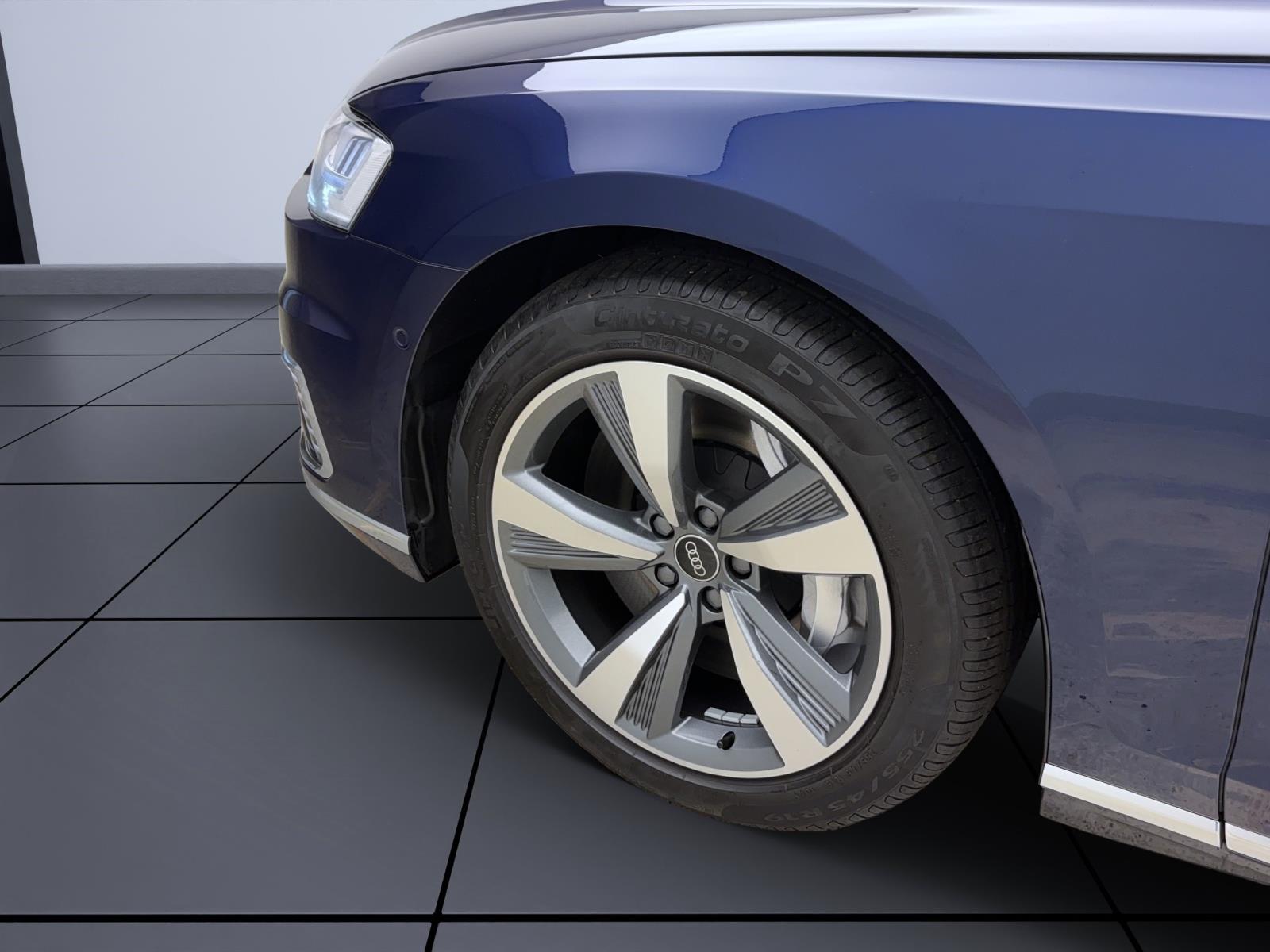 Audi A8 60 TFSie q. Matrix ACC HUD