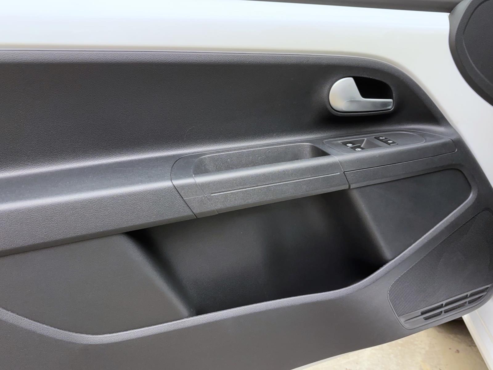 Volkswagen up! 1.0 MPI move up!Klimaanlage DAB+ MP3-Schnittstelle