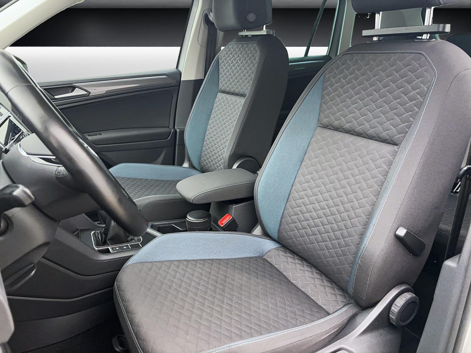 Volkswagen Tiguan 2.0 TDI IQ.Drive AHK ACC ParkAssist Navi AppConnect