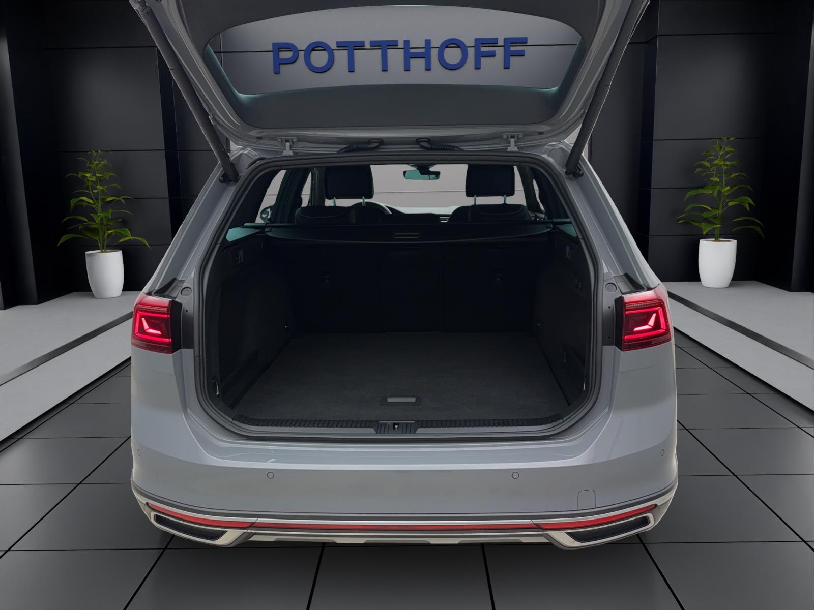 Volkswagen Passat Variant 2.0 TDI DSG Alltrack 4Motion Pano AHK ACC IQ.Light Navi Harman HUD