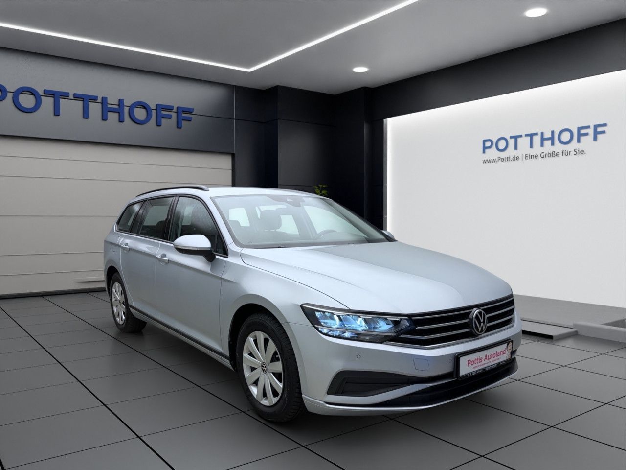Volkswagen Passat Variant 2.0 TDI DSG Navi ACC LED Sitzhzg RearView