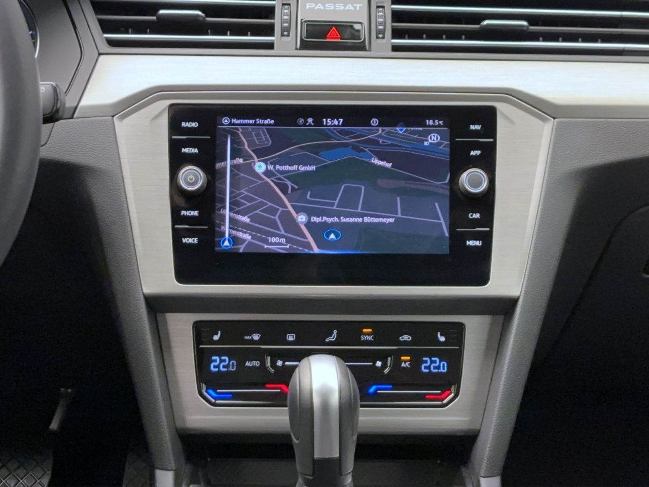 Volkswagen Passat Variant 2.0 TDI DSG Navi ACC LED Sitzhzg RearView