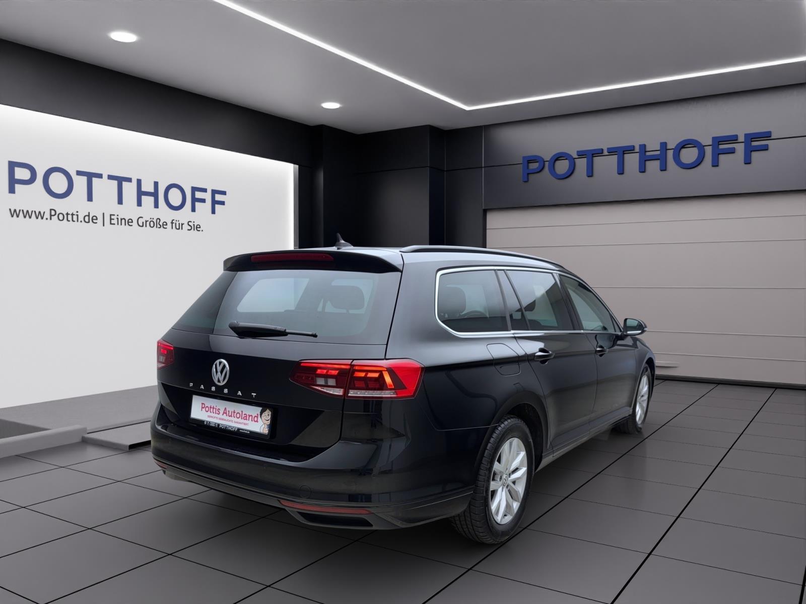 Volkswagen Passat Variant 1.5 TSI DSG Business Navi LED RearView TravelAssist