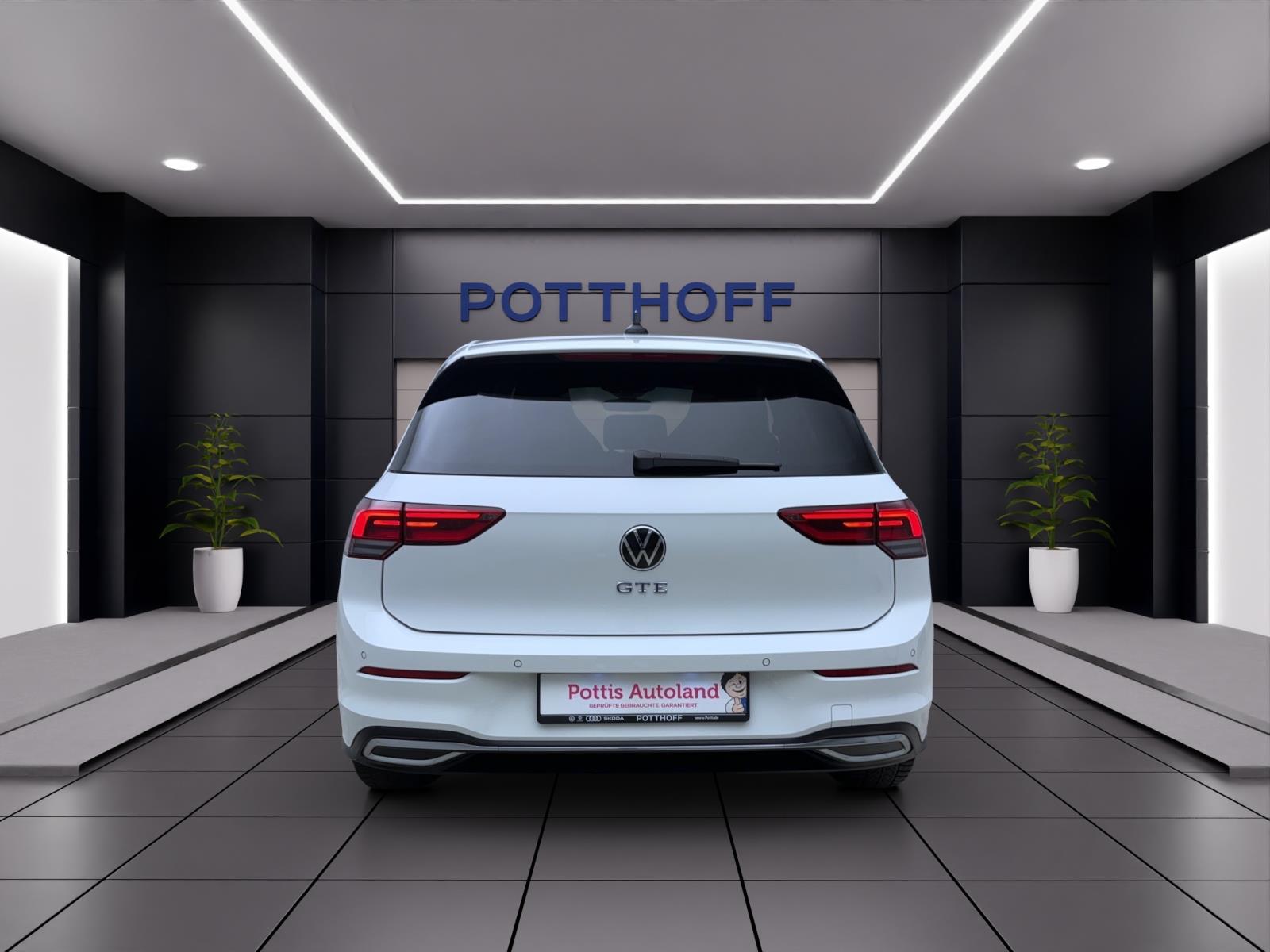 Volkswagen Golf 8 1.4 TSI eHybrid DSG GTEACC PDC LED+ Navi AppConnect