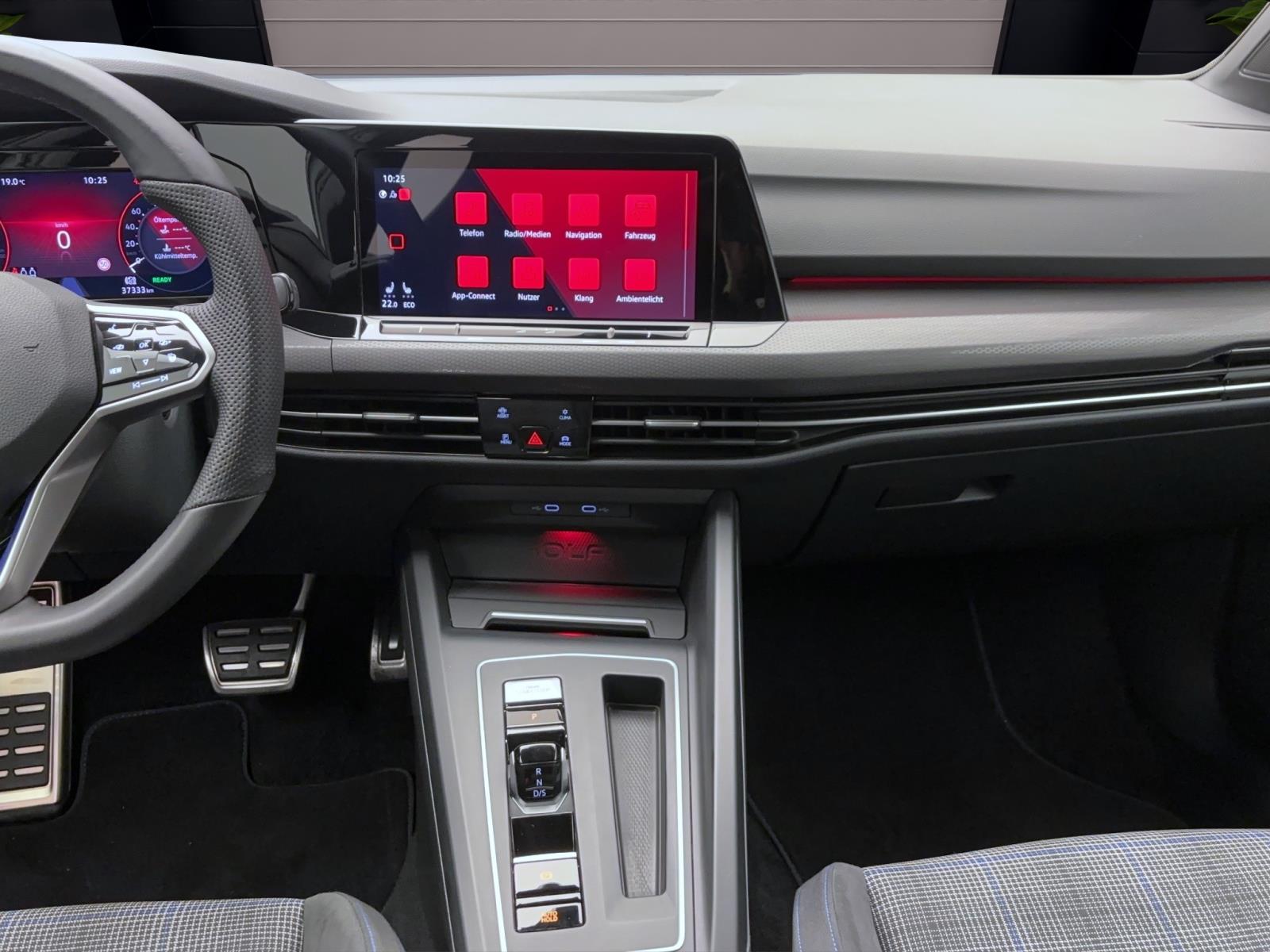 Volkswagen Golf 8 1.4 TSI eHybrid DSG GTEACC PDC LED+ Navi AppConnect