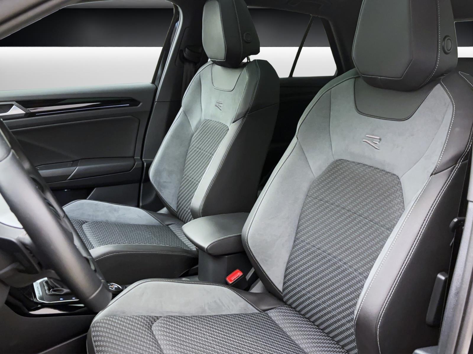 Volkswagen T-Roc 2.0 TSI DSG R 4MotionPano BlindSpot LED RearView