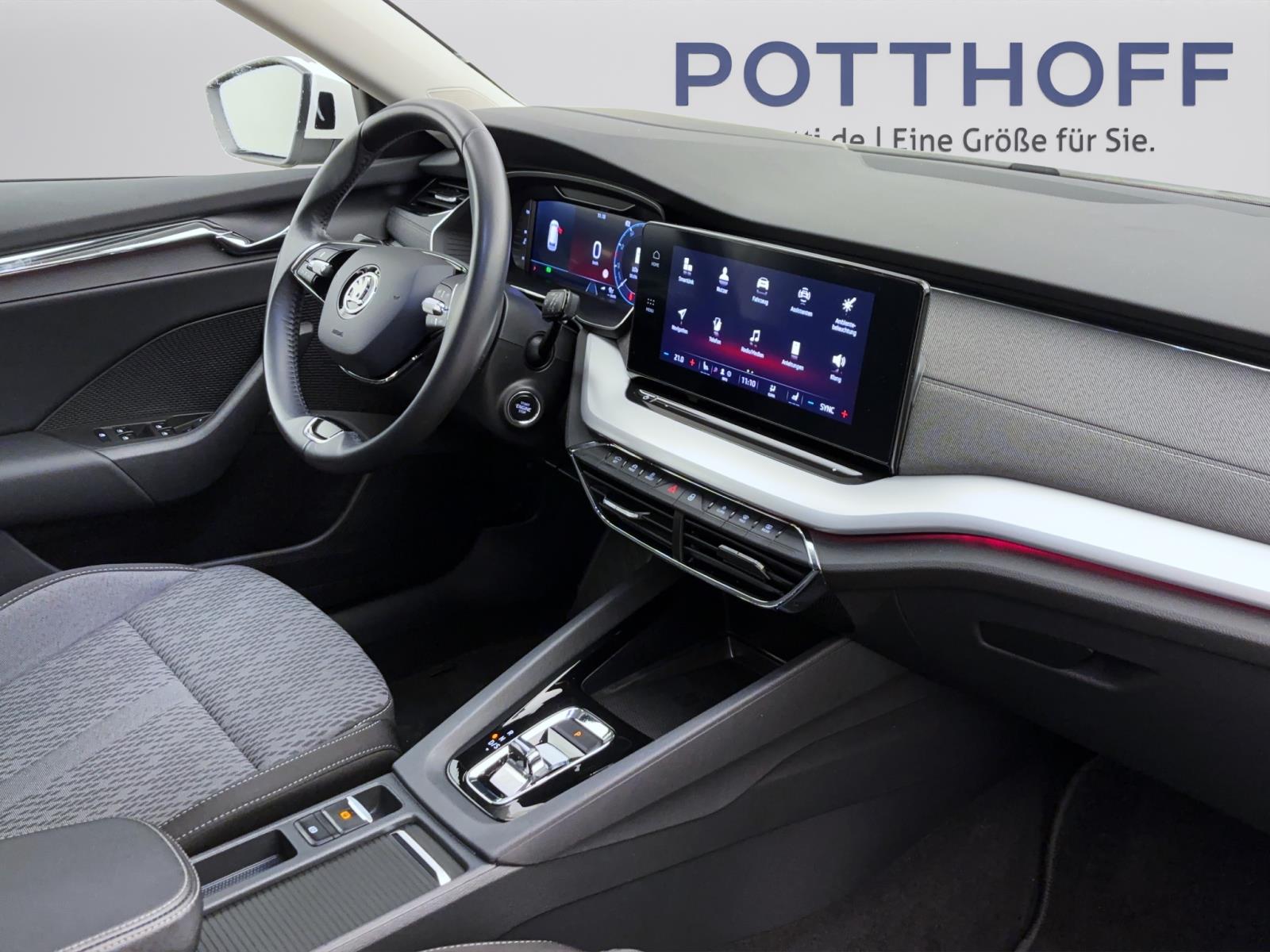 Skoda Octavia Combi 2.0 TDI DSG Style ACC PDC LED Navi SmartLink HUD