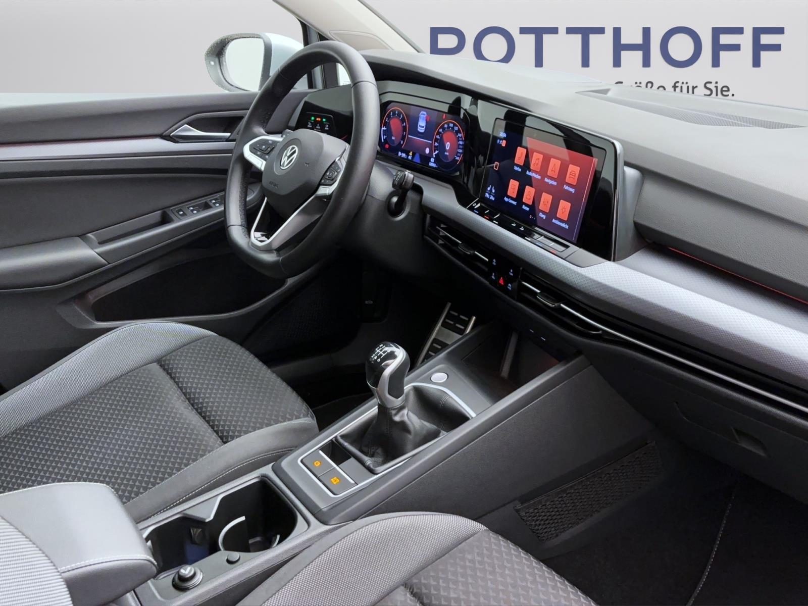 Volkswagen Golf 8 1.5 TSI ActiveStandhzg IQ.Drive LED+ Navi