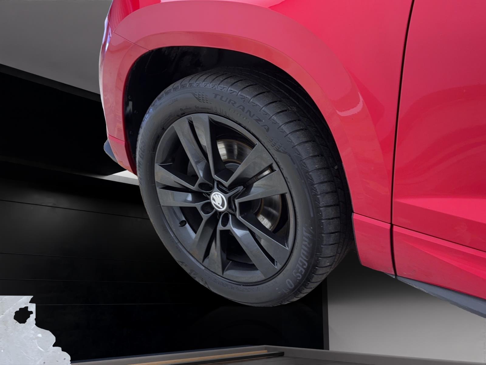 Skoda Karoq 2.0 TDI DSG Sportline 4x4 Standhzg Navi LED ACC Sitzhzg