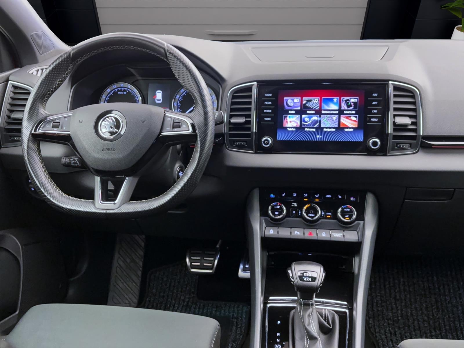 Skoda Karoq 2.0 TDI DSG Sportline 4x4 Standhzg Navi LED ACC Sitzhzg