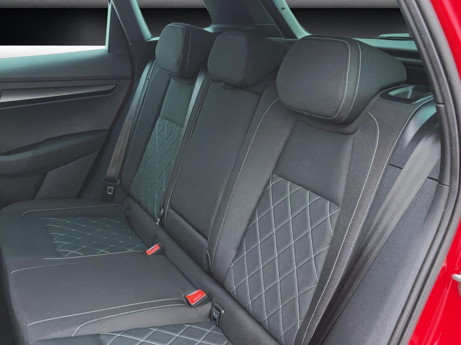 Skoda Karoq 2.0 TDI DSG Sportline 4x4 Standhzg Navi LED ACC Sitzhzg