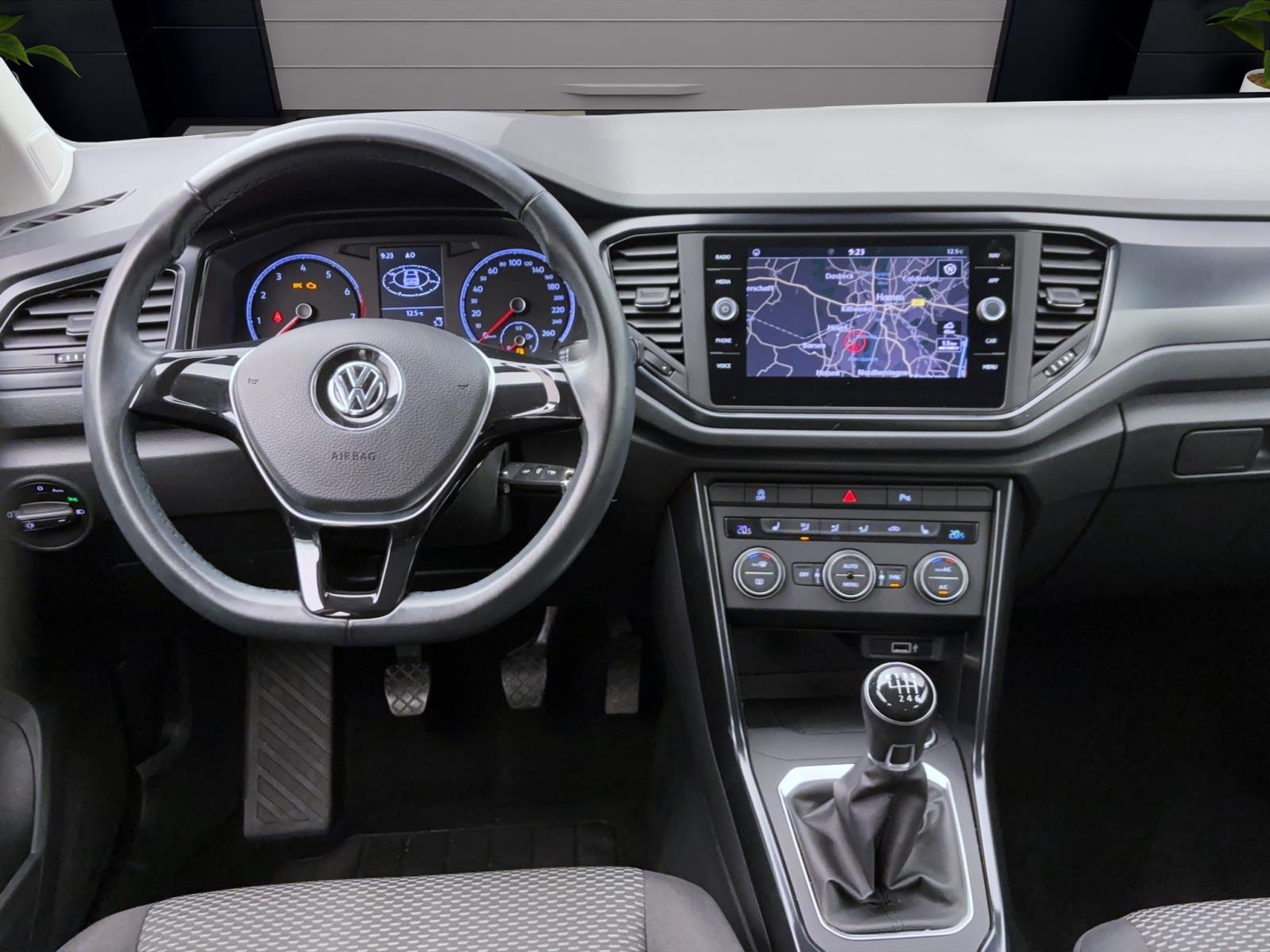Volkswagen T-Roc 1.0 TSI Navi Sitzhzg LaneAssist FrontAssist