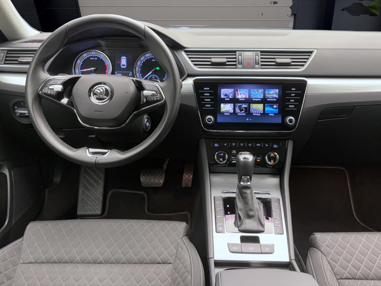 Skoda Superb Combi 1.5 TSI DSG AMBITION NAVI SITZHZG LED