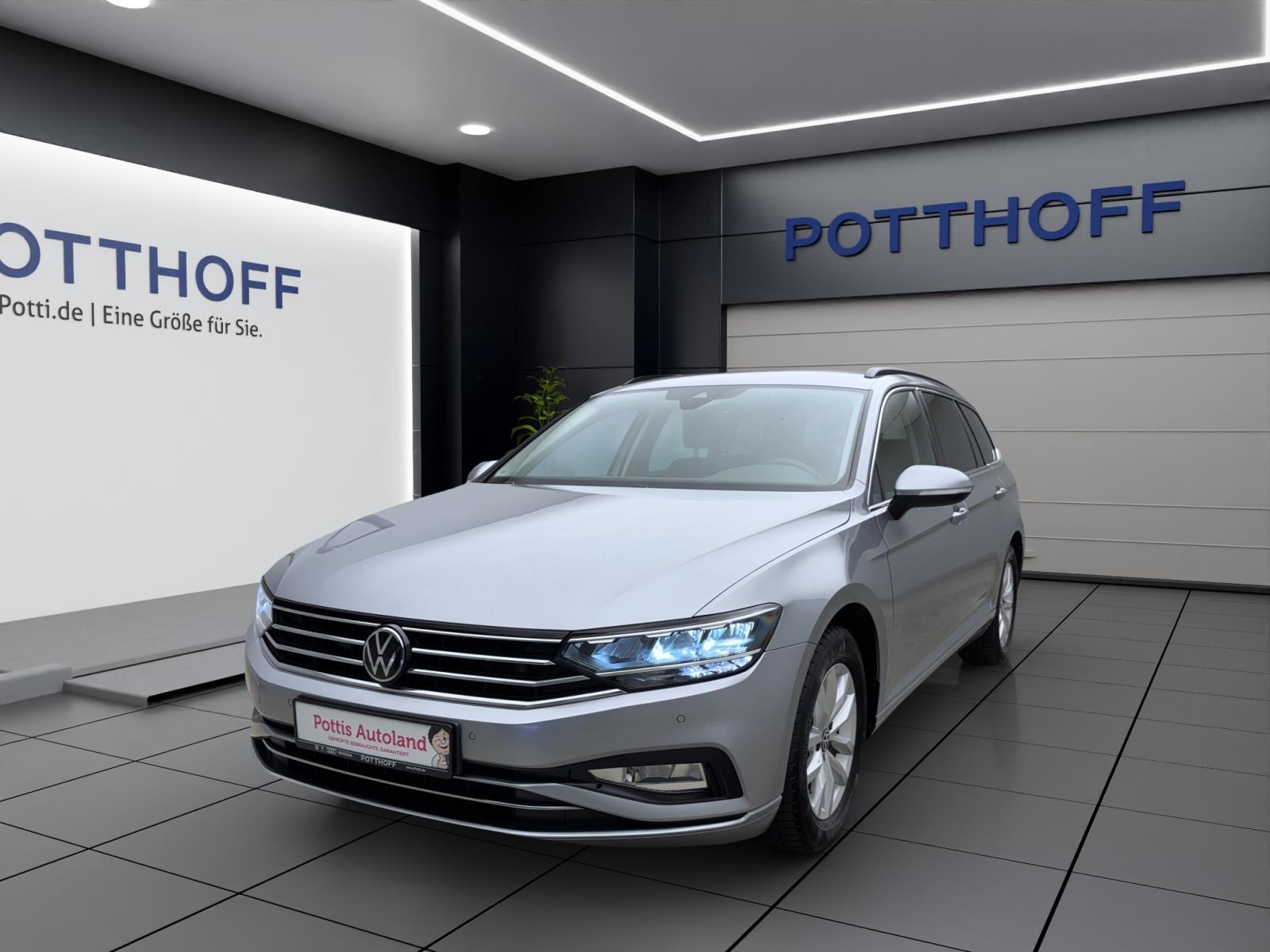 Volkswagen Passat Variant 1.5 TSI DSG BUSINESS AHK NAVI ACC LED