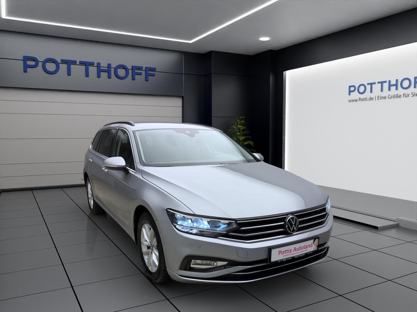 Volkswagen Passat Variant 1.5 TSI DSG BUSINESS AHK NAVI ACC LED