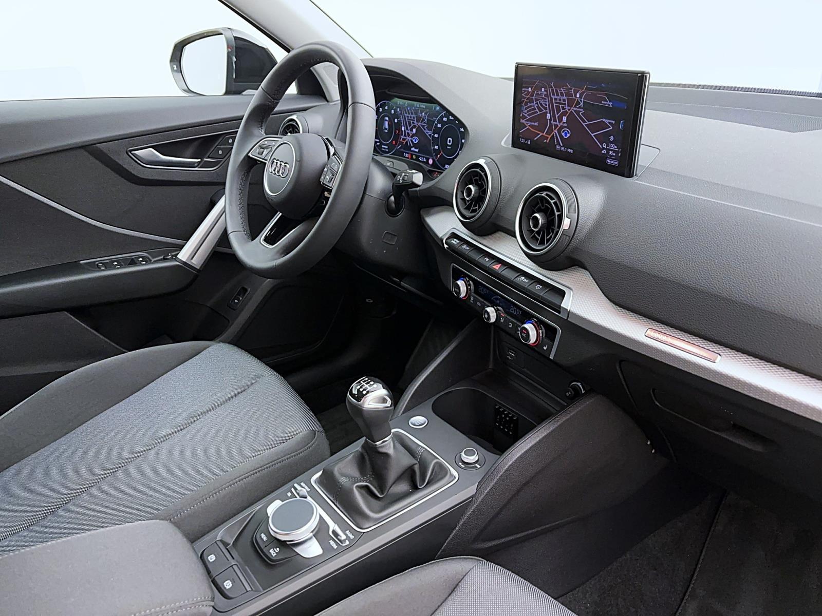 Audi Q2 30 TFSi Matrix AHK Navi
