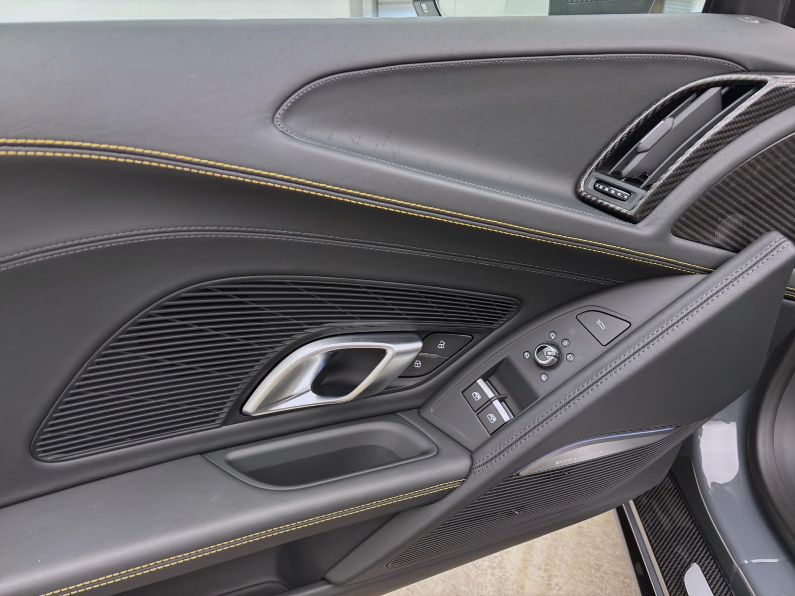 Audi R8 Spyder V10 PERFORMANCE DYNAMIKLENKUNG LEDER BuO KAMERA