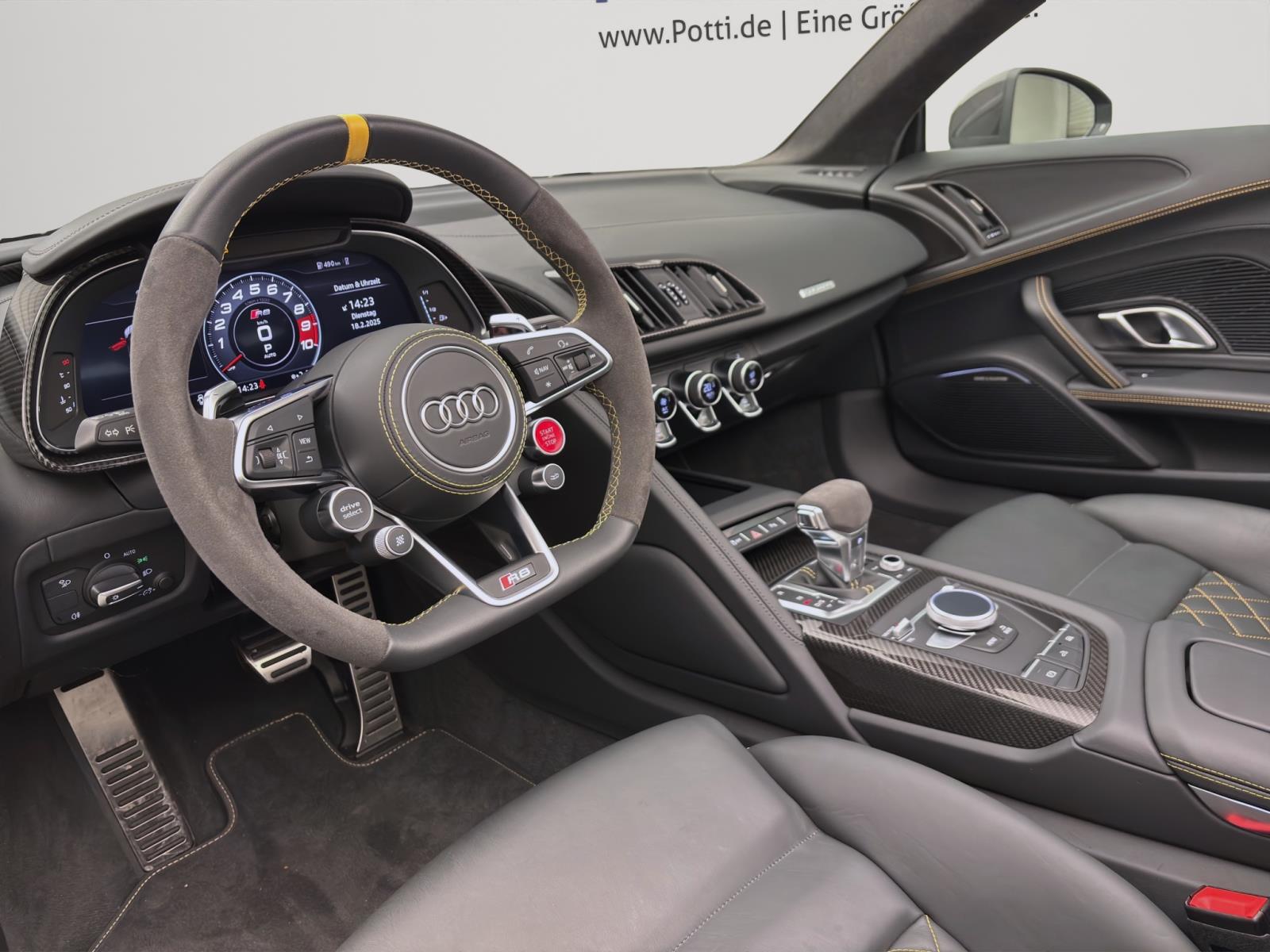 Audi R8 Spyder V10 PERFORMANCE DYNAMIKLENKUNG LEDER BuO KAMERA