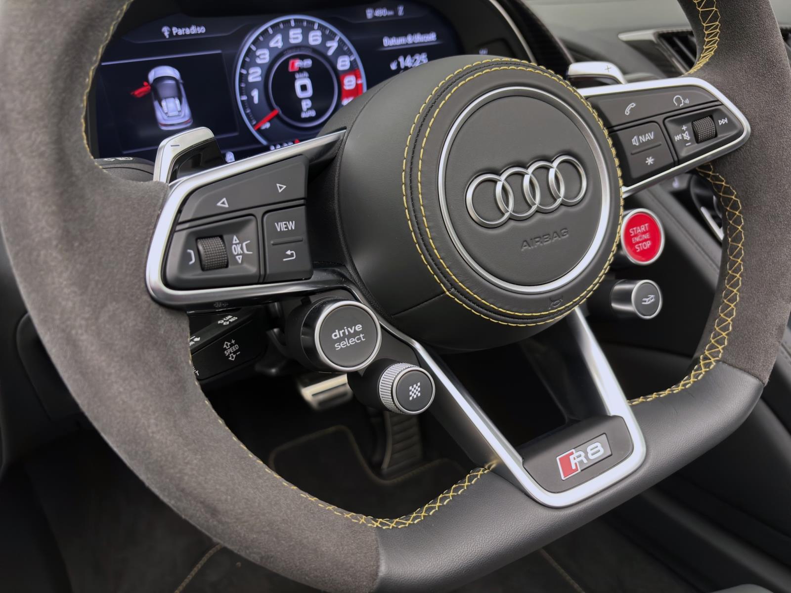 Audi R8 Spyder V10 PERFORMANCE DYNAMIKLENKUNG LEDER BuO KAMERA