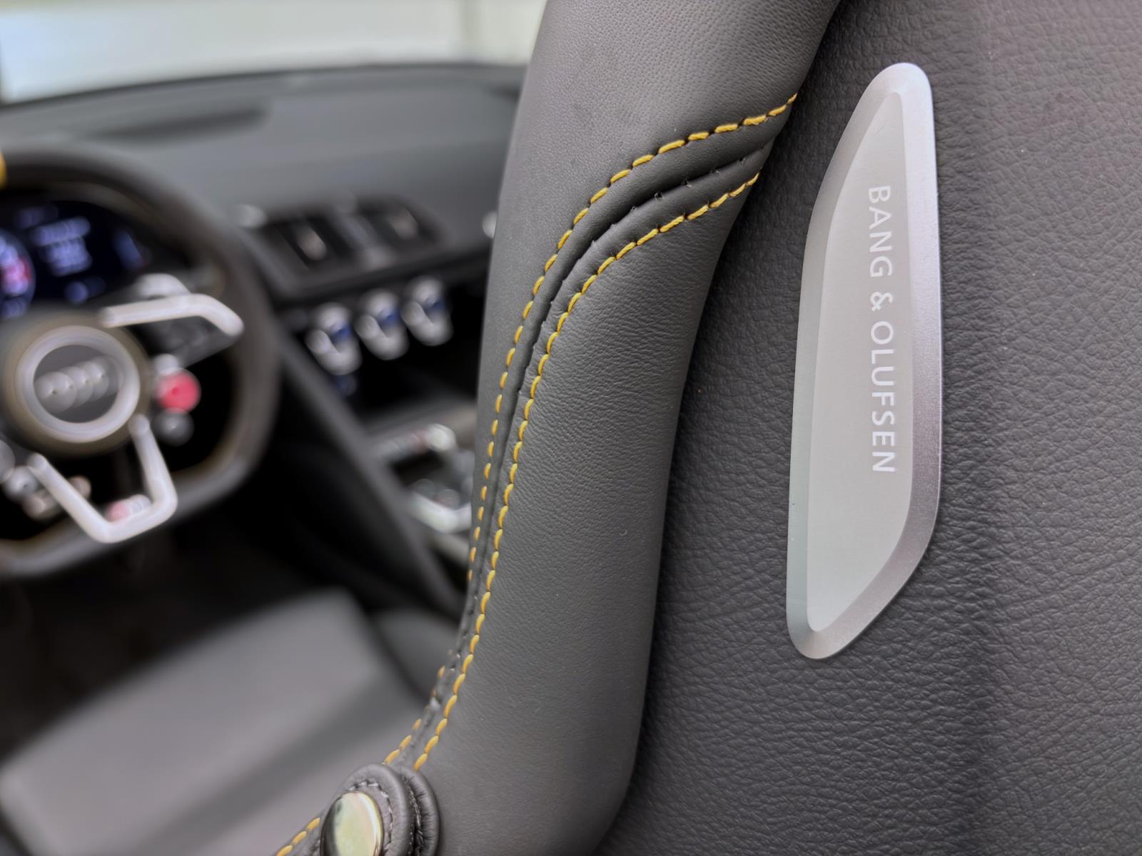 Audi R8 Spyder V10 PERFORMANCE DYNAMIKLENKUNG LEDER BuO KAMERA