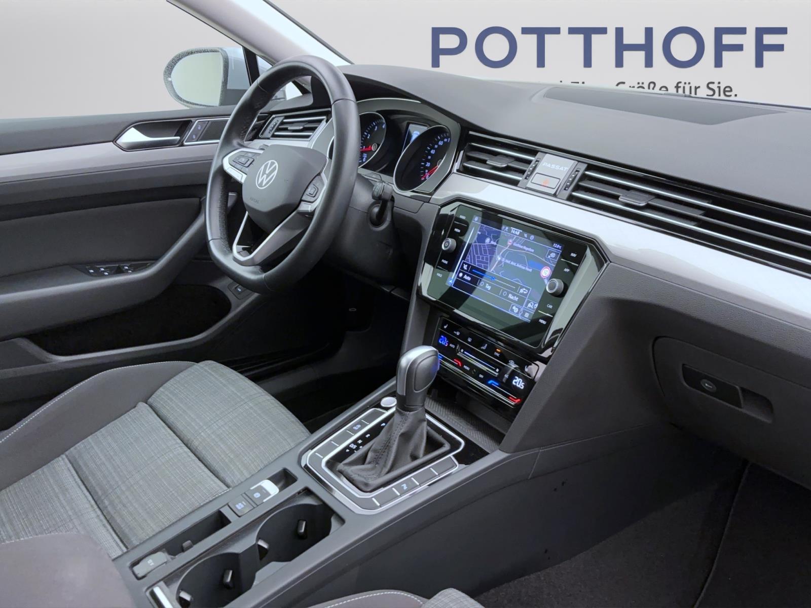 Volkswagen Passat Variant 1.5 TSI DSG BusinessNavi LED ACC TravelAssist RearView
