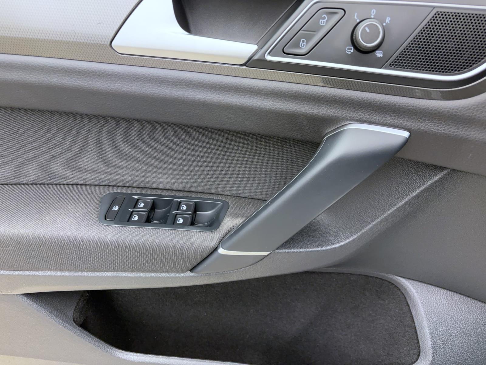Volkswagen Golf Sportsvan 1.0 TSI Join Navi Sitzhzg FrontAssist Telefon
