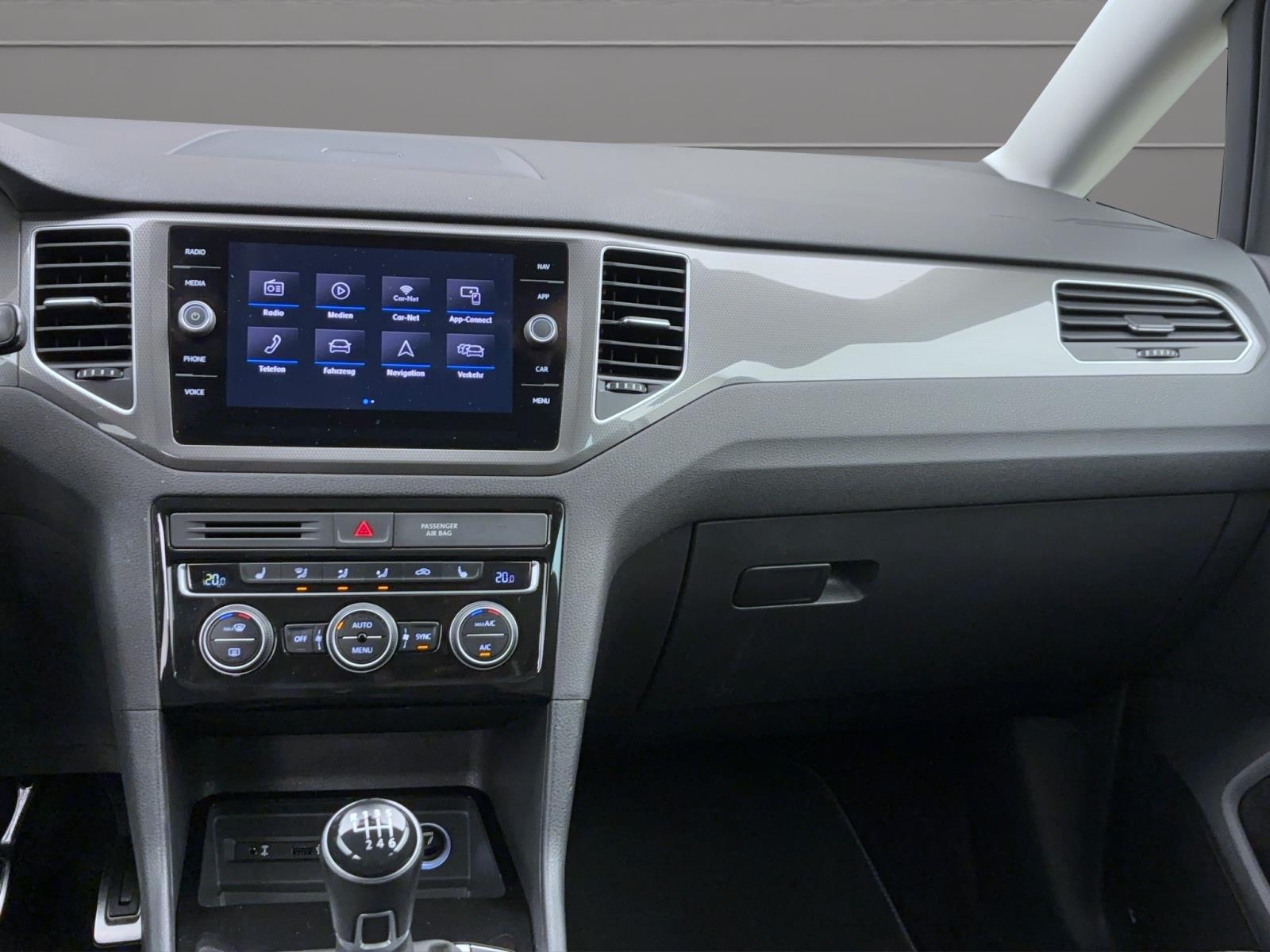 Volkswagen Golf Sportsvan 1.0 TSI Join Navi Sitzhzg FrontAssist Telefon