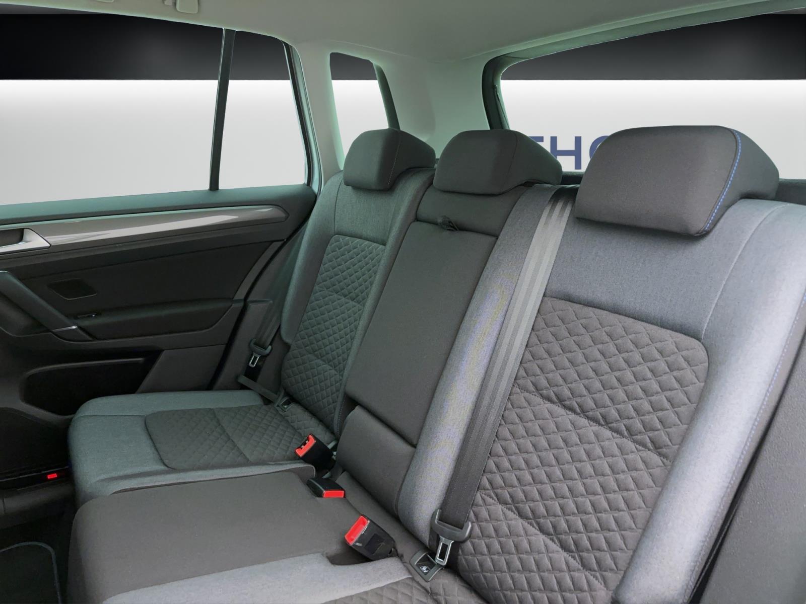 Volkswagen Golf Sportsvan 1.0 TSI Join Navi Sitzhzg FrontAssist Telefon