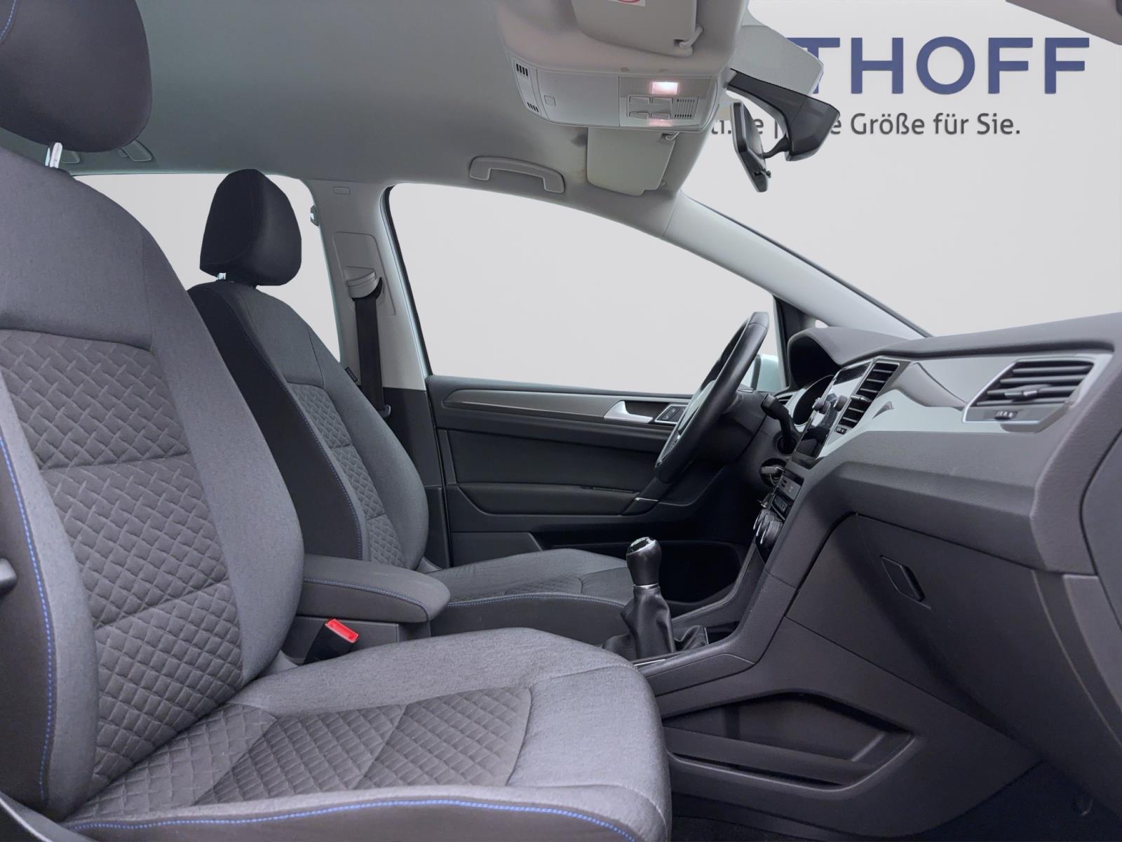Volkswagen Golf Sportsvan 1.0 TSI Join Navi Sitzhzg FrontAssist Telefon