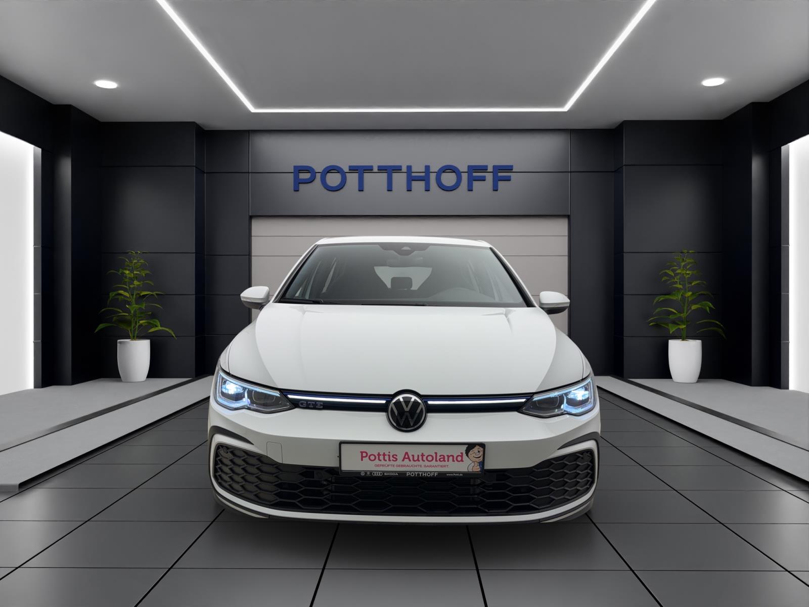 Volkswagen Golf 8 1.4 TSI eHybrid DSG GTE Navi LED+ LaneAssist FrontASsist