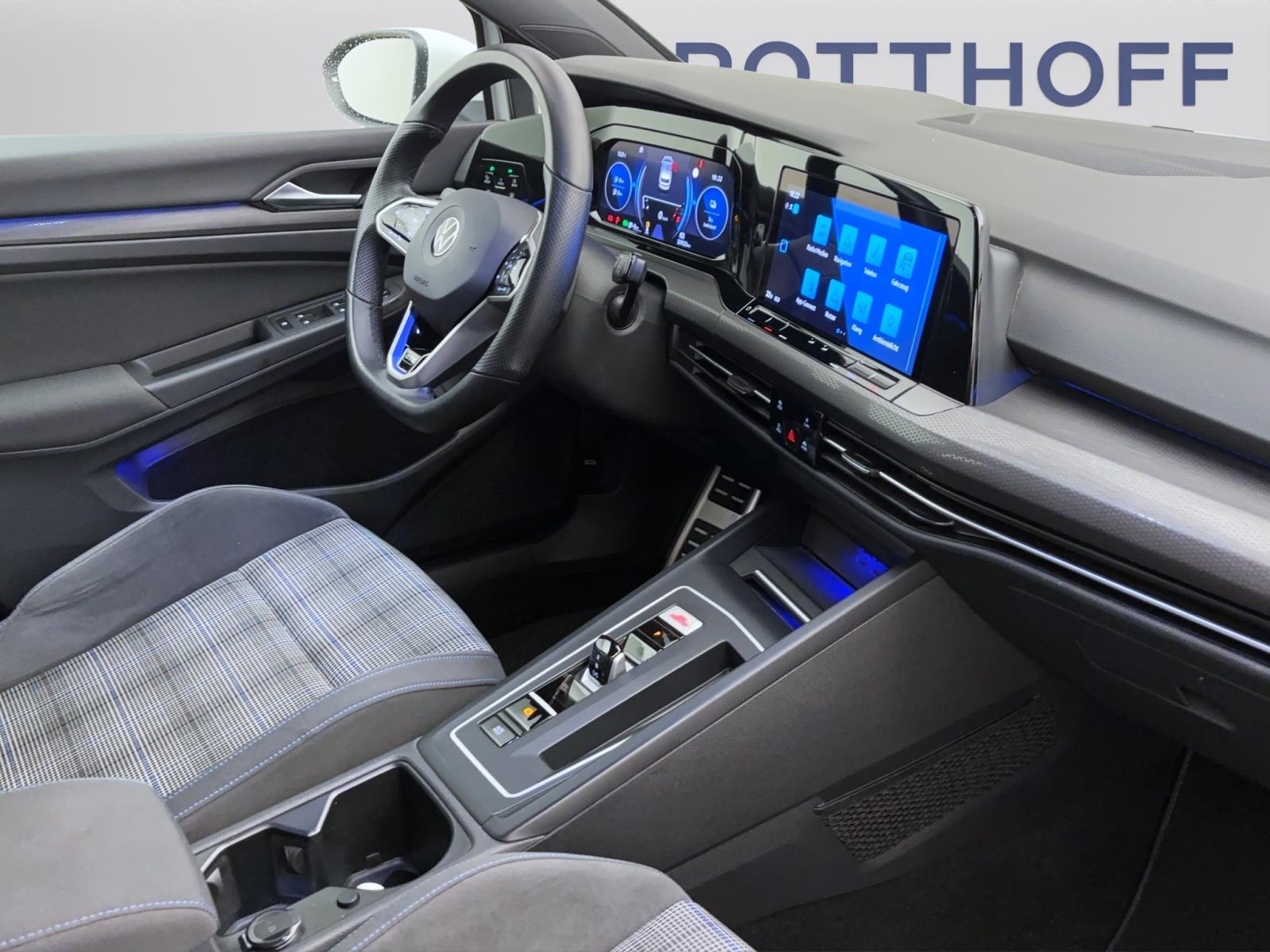 Volkswagen Golf 8 1.4 TSI eHybrid DSG GTE Navi LED+ LaneAssist FrontASsist