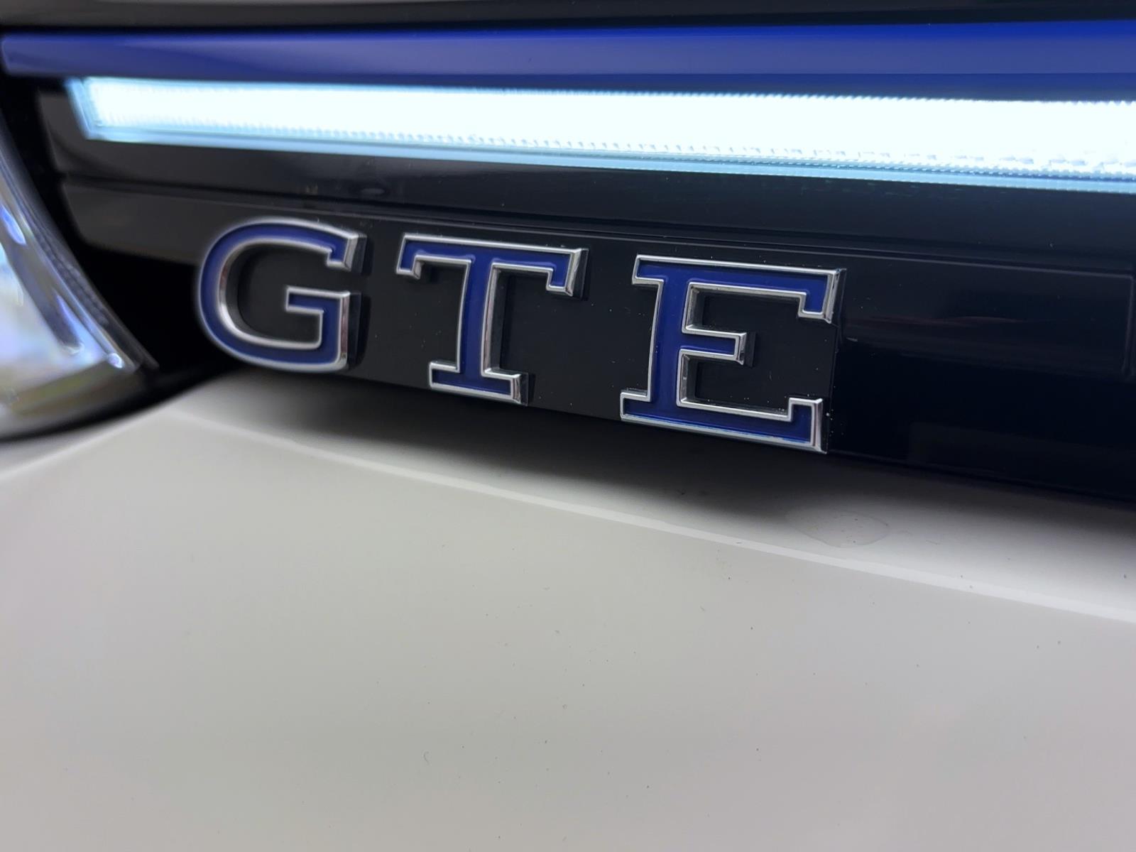 Volkswagen Golf 8 1.4 TSI eHybrid DSG GTE Navi LED+ LaneAssist FrontASsist